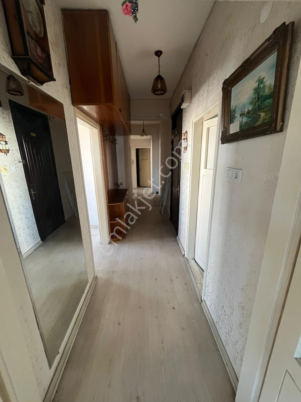 Güllük Kavşağı Köşesinde 2+1 Ev Yada Ofis - Görsel 21