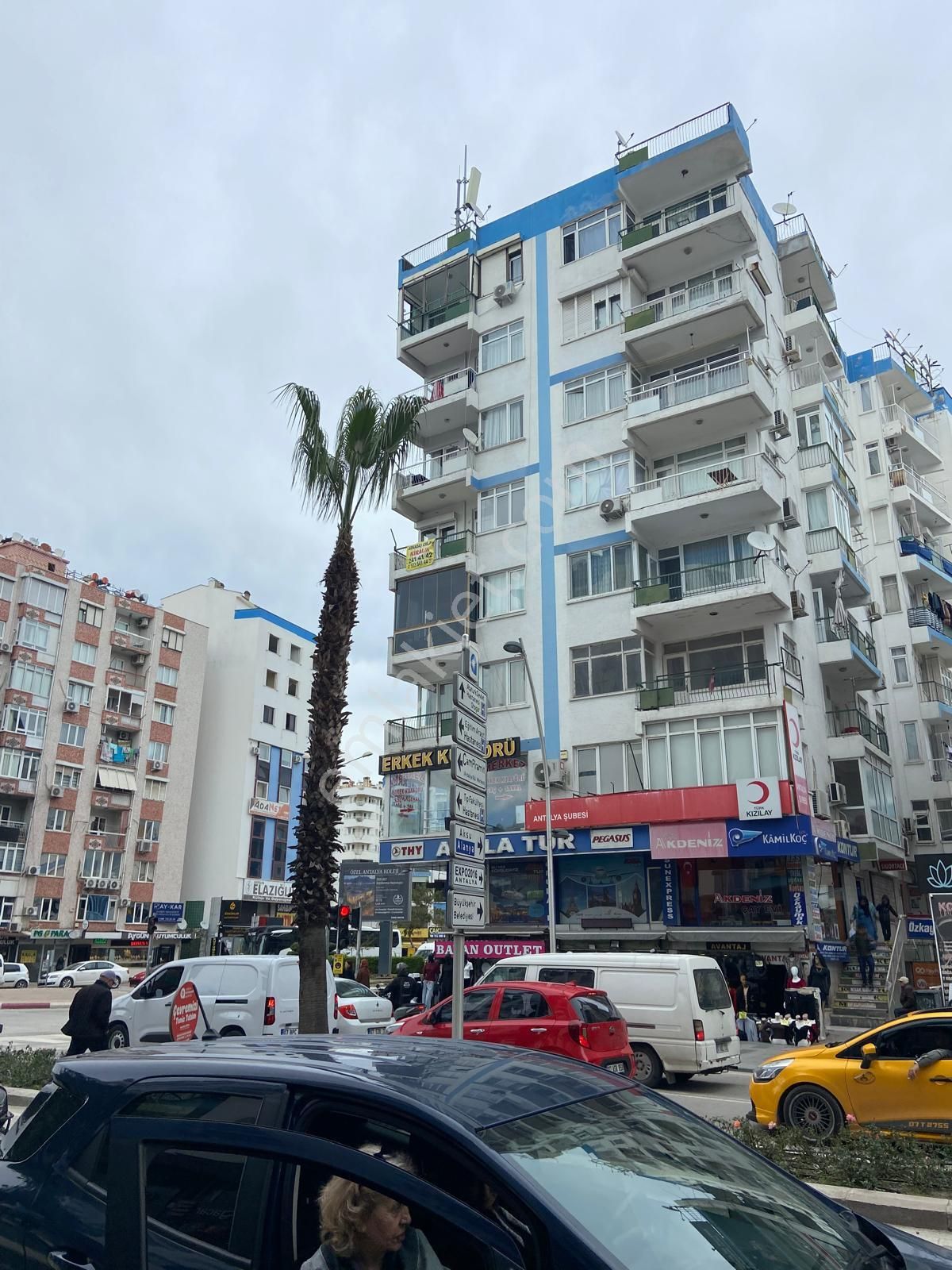 Güllük Kavşağı Köşesinde 2+1 Ev Yada Ofis - Görsel 32