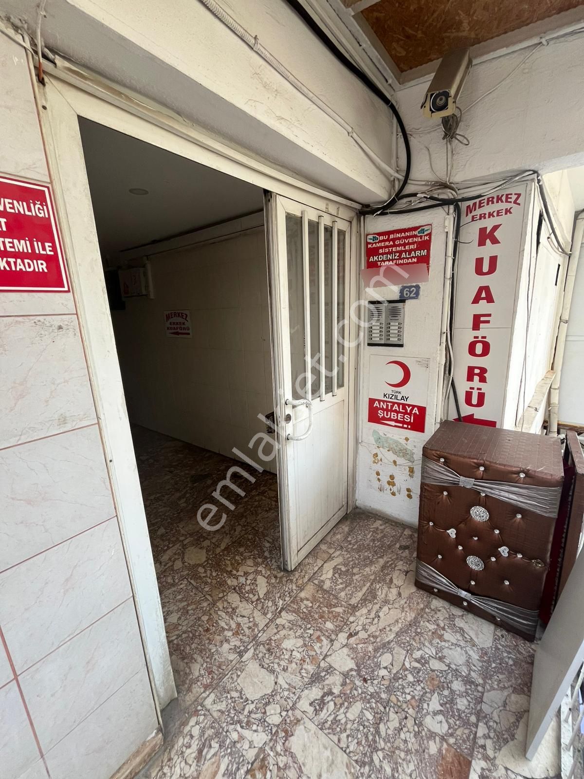 Güllük Kavşağı Köşesinde 2+1 Ev Yada Ofis - Görsel 3