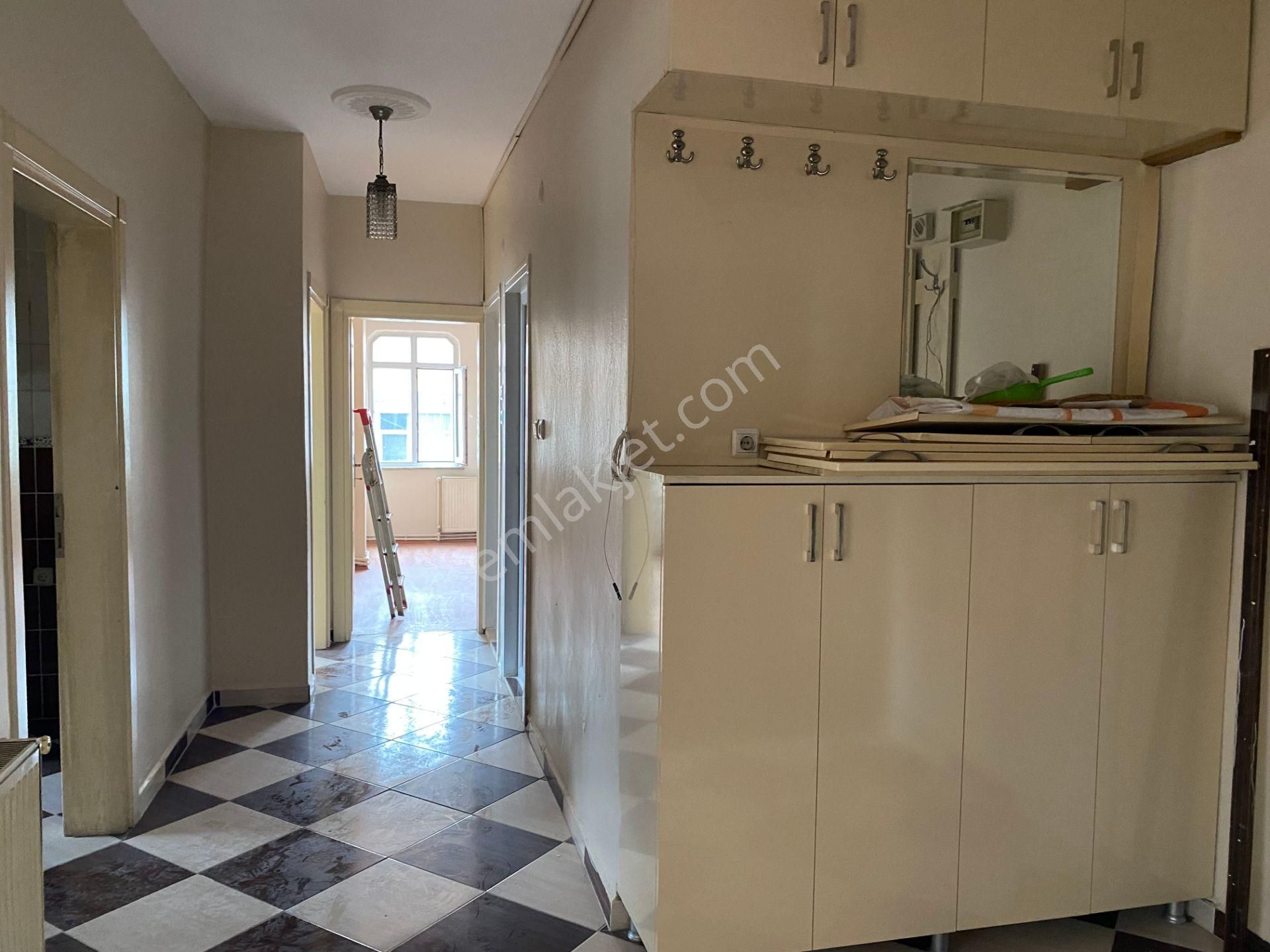 Avrupa Emlak Tan Menderes Mah 100m² 3+1 4.kat,menderes Metroya 5-10 Dk Metro(sabit Gelirye) - Görsel 18