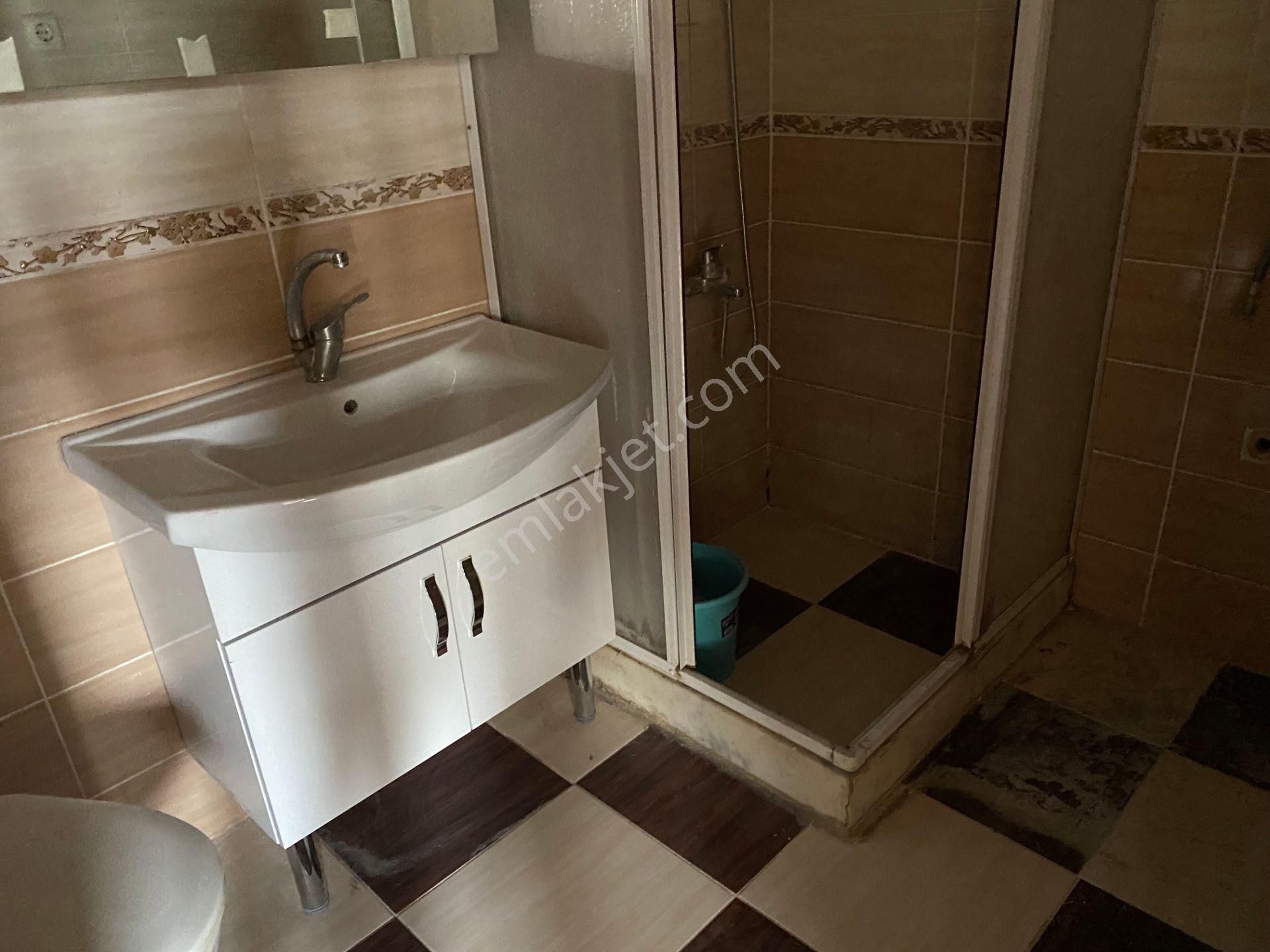 Avrupa Emlak Tan Menderes Mah 100m² 3+1 4.kat,menderes Metroya 5-10 Dk Metro(sabit Gelirye) - Görsel 17