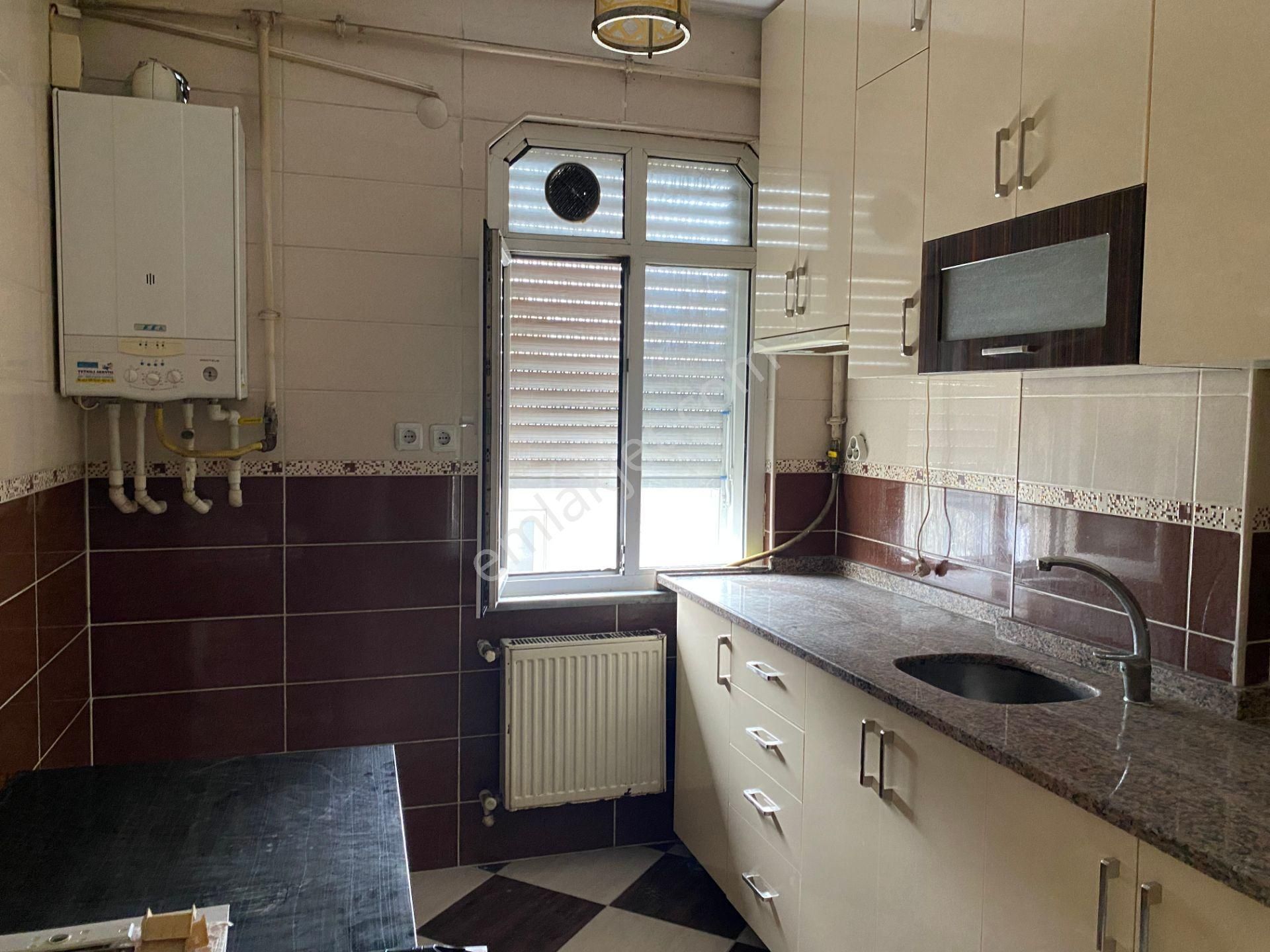 Avrupa Emlak Tan Menderes Mah 100m² 3+1 4.kat,menderes Metroya 5-10 Dk Metro(sabit Gelirye) - Görsel 5