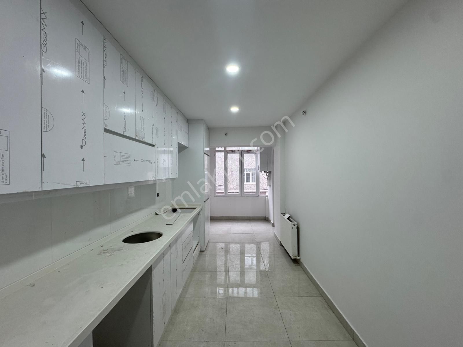 Kartaltepe'de Tramvaya Yakın, Mükemmel Genişlikte, Fırsat Daire! - Görsel 22