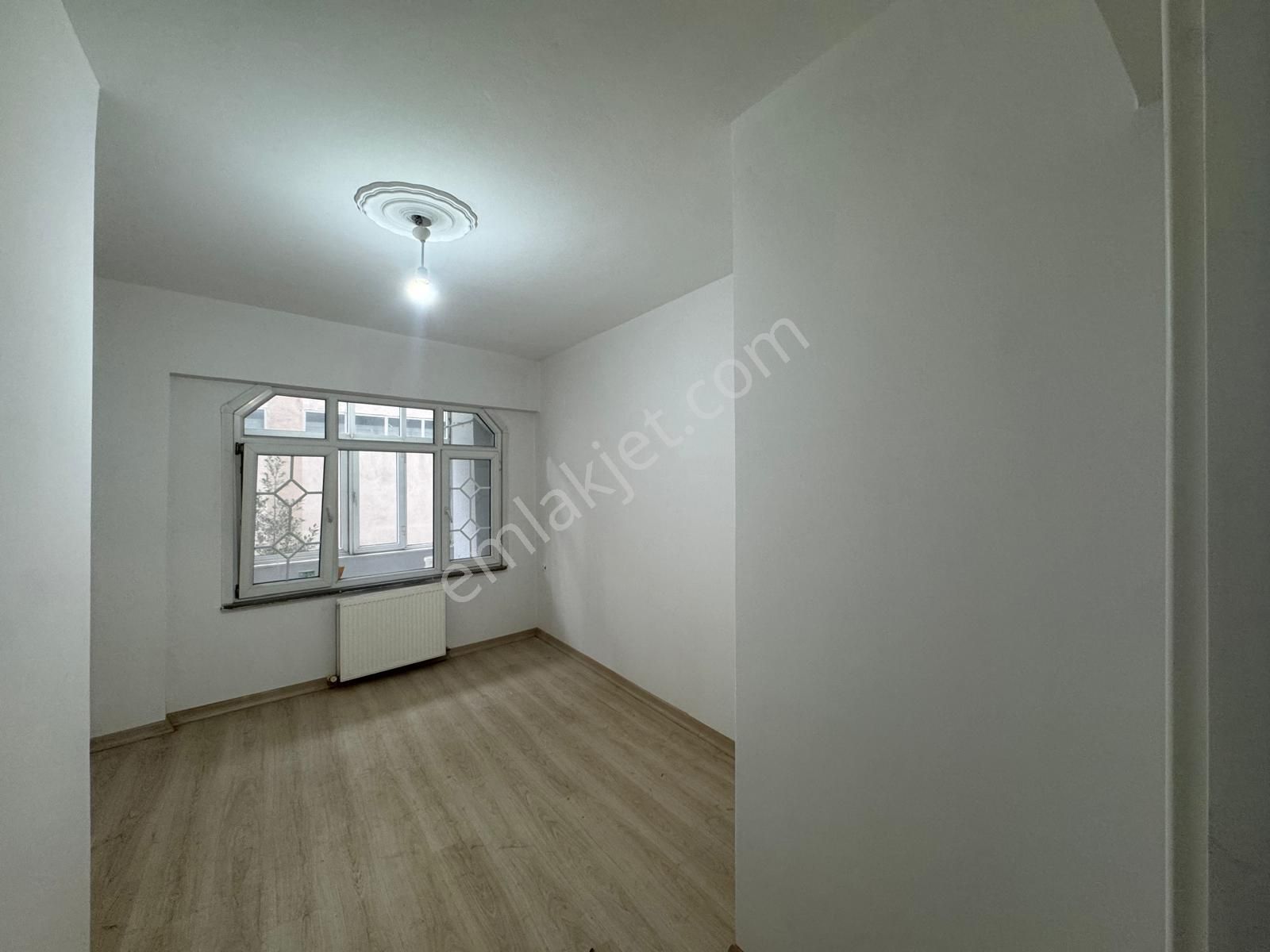 Kartaltepe'de Tramvaya Yakın, Mükemmel Genişlikte, Fırsat Daire! - Görsel 7