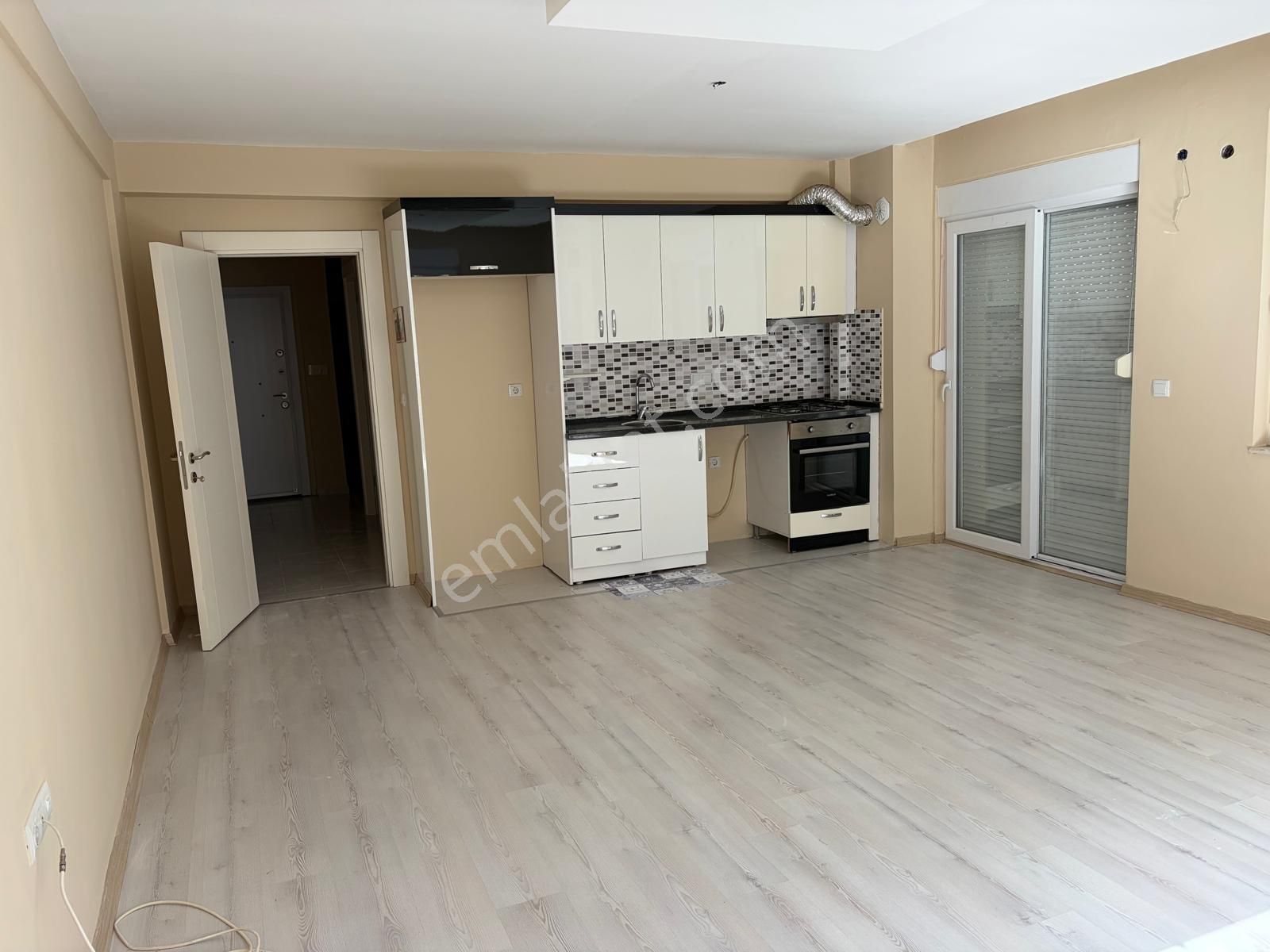 Gujan Ceyhan'dan Sedir Mah. Ara Kat Satılık 2+1 Daire