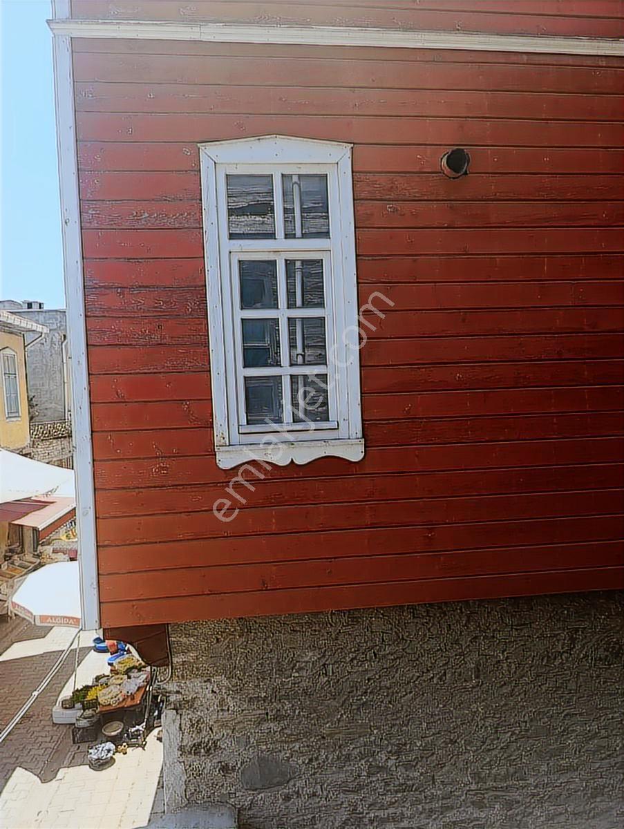 İnebolu Şehir Merkezi Satilik Müstakil 3. Katli Ev Ve Dükkan - Görsel 11