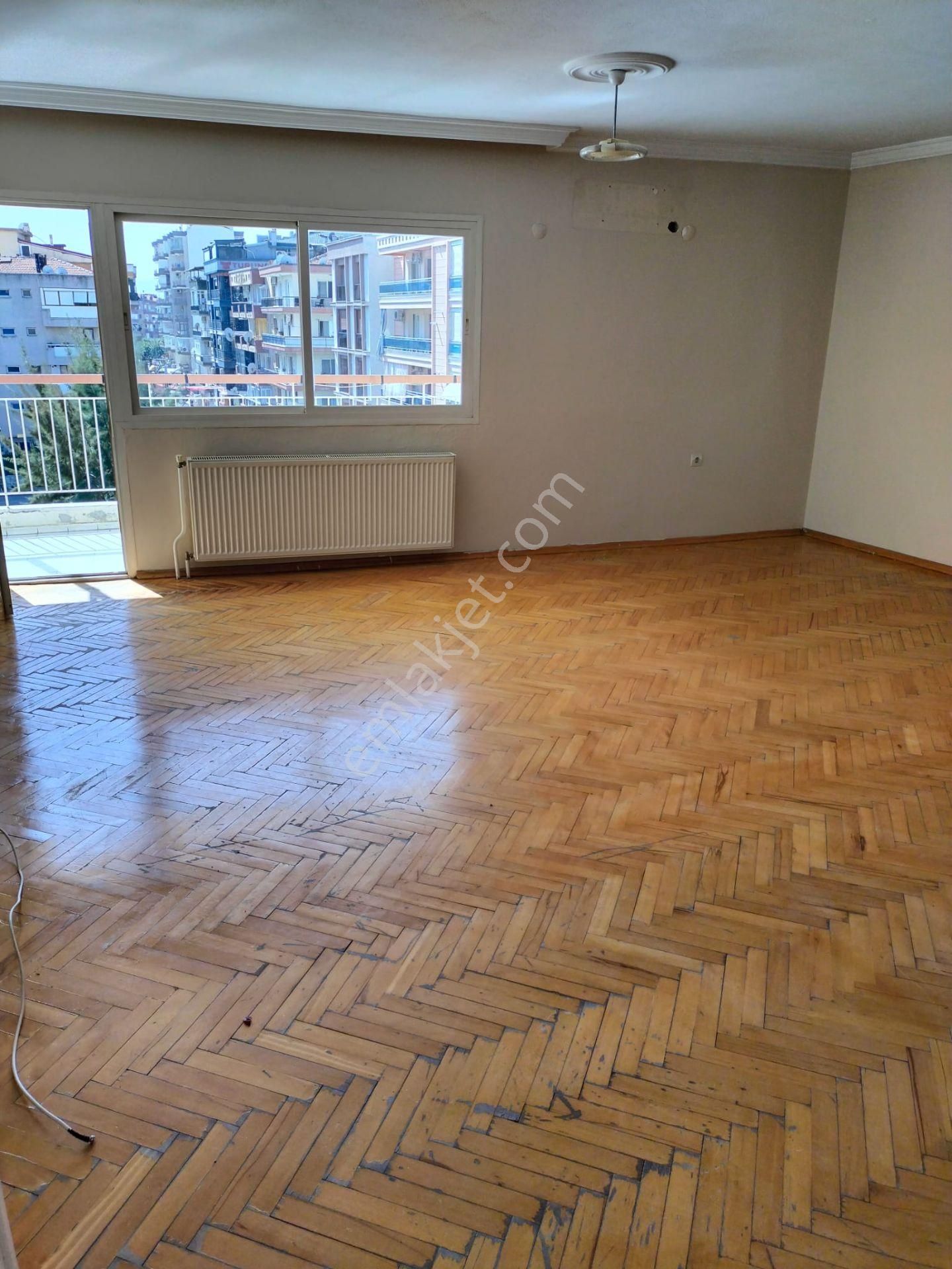 Kate Gayrimenkulden Dedebaşı Karşıyakada 3+1 170 M2 Daire Satılıktır - Görsel 12