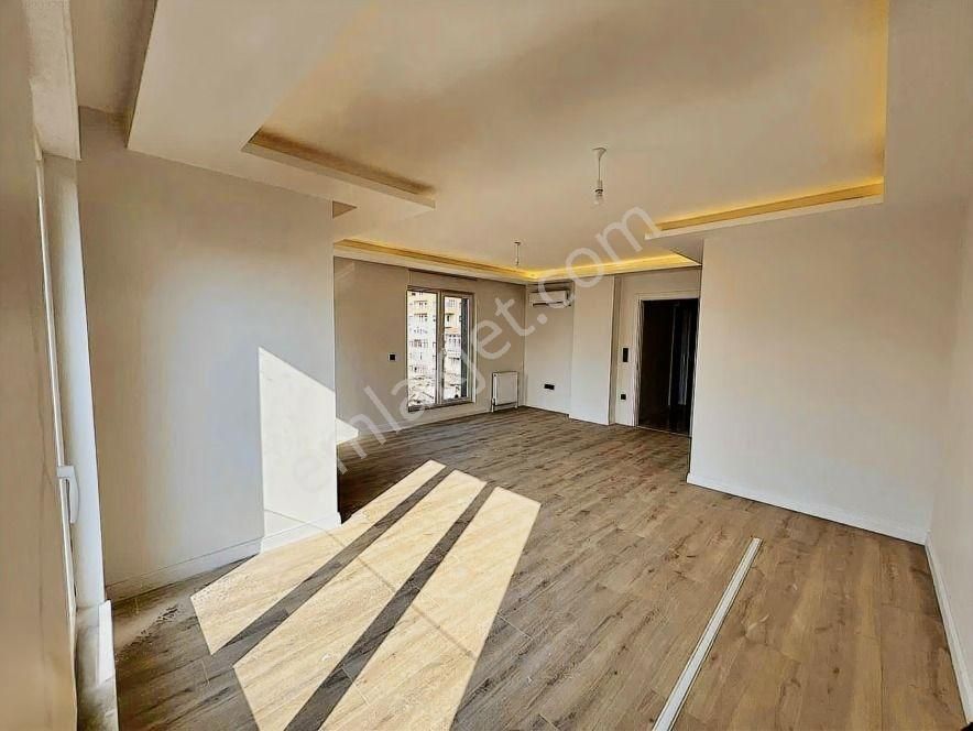 Turyap'tan Kozyağatı'nda Emsalsiz Fiyata Ara Kat Balkonlu 2+1 - Görsel 11