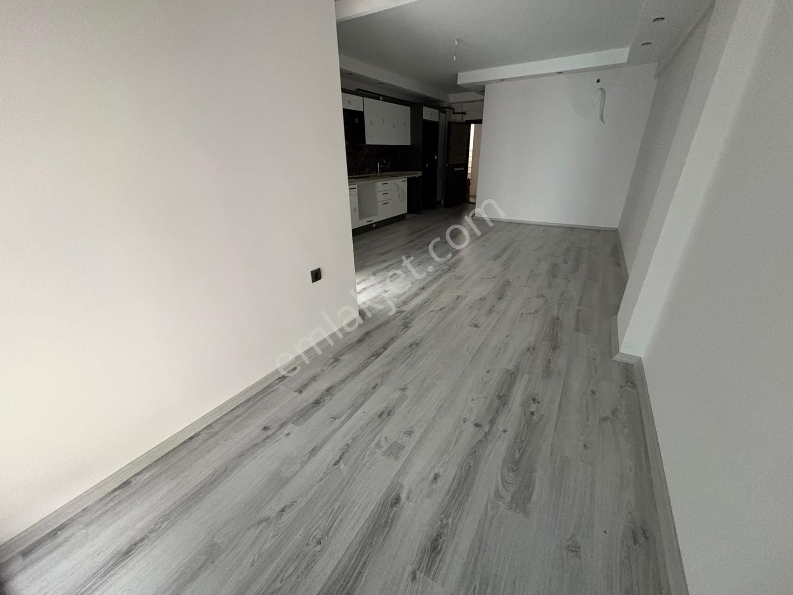 Çiğli Maltepe Mah.satılık Büyük Tip 1+1 Daire - Görsel 9