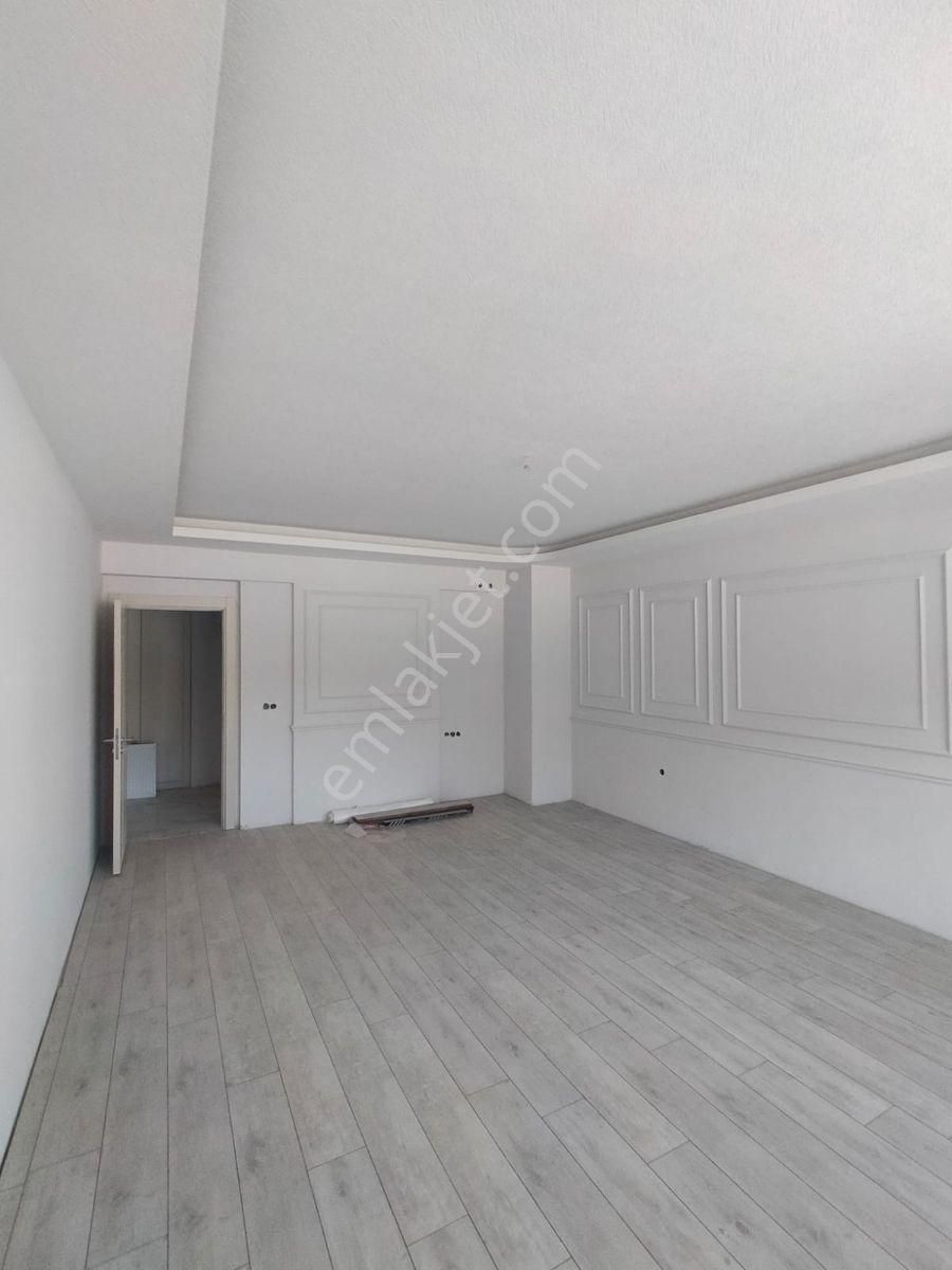 Bahçelievlerde 3+1 Geniş Lüks Daire - Görsel 15