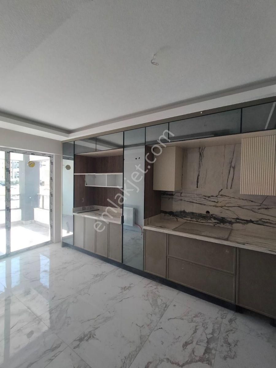 Bahçelievlerde 3+1 Geniş Lüks Daire - Görsel 20