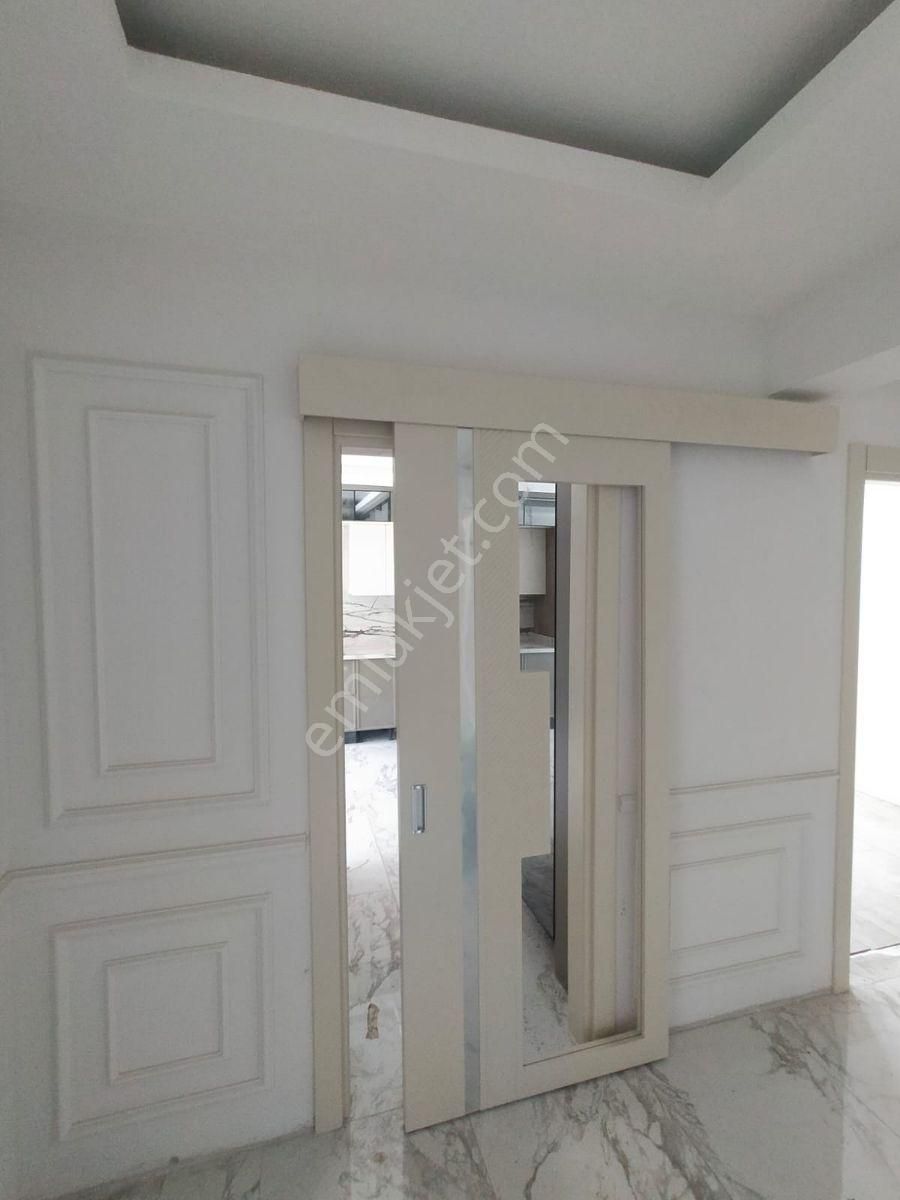 Bahçelievlerde 3+1 Geniş Lüks Daire - Görsel 9