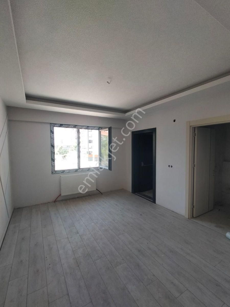 Bahçelievlerde 3+1 Geniş Lüks Daire - Görsel 10