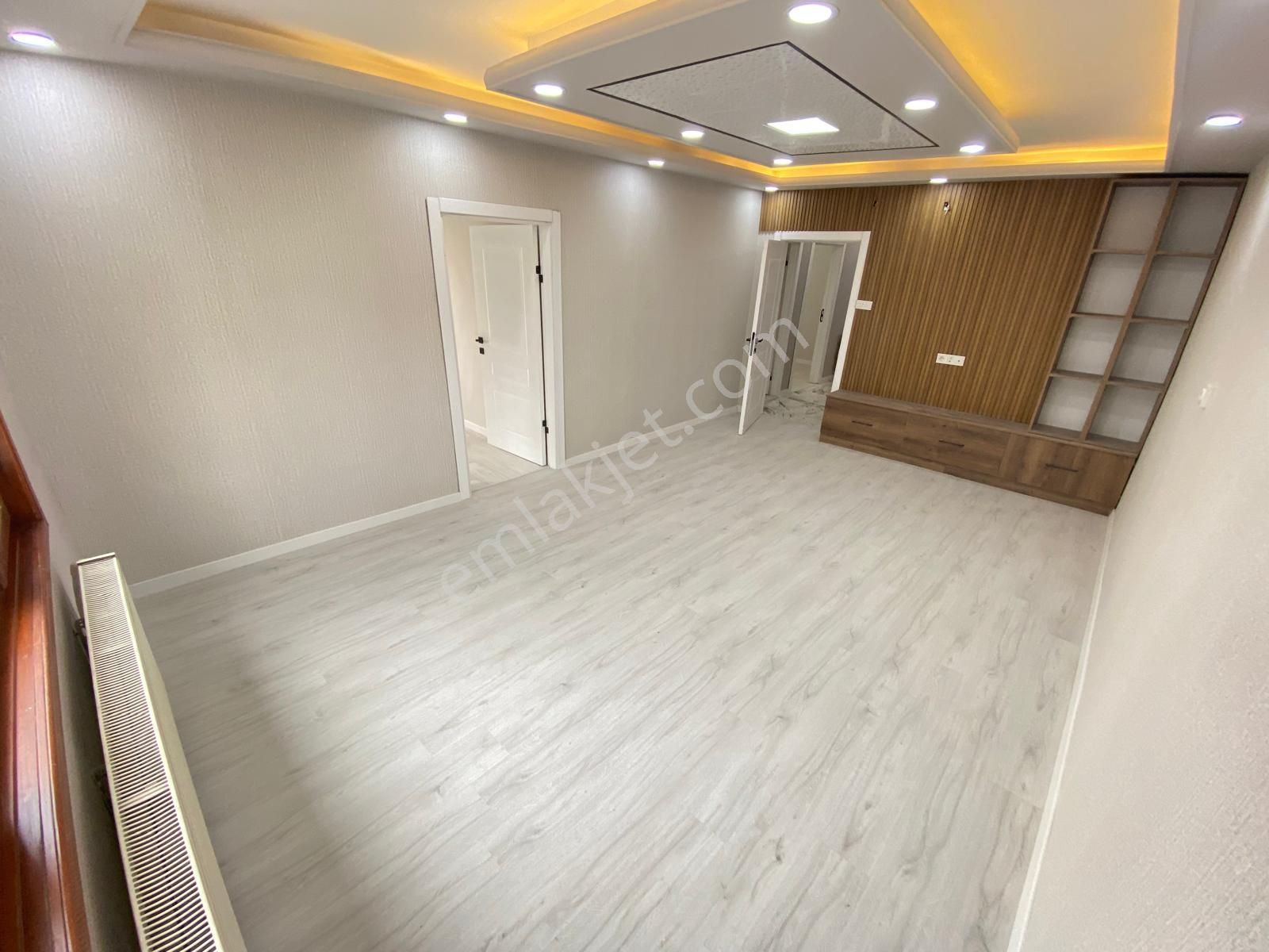 Sincan Tandoğan Mhde Cadde Üzerinde Ara Kat Full+full Yapılı 3+1 Harika Konumda Daire - Görsel 9