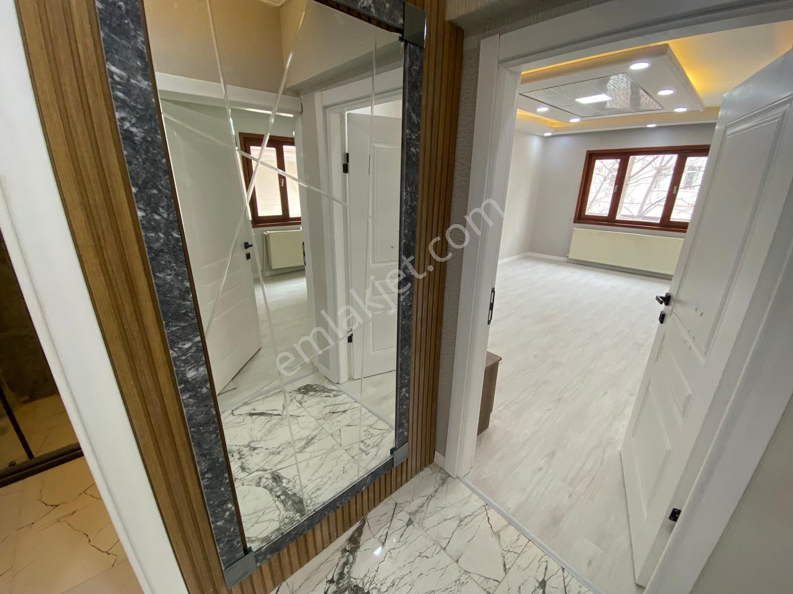 Sincan Tandoğan Mhde Cadde Üzerinde Ara Kat Full+full Yapılı 3+1 Harika Konumda Daire - Görsel 22