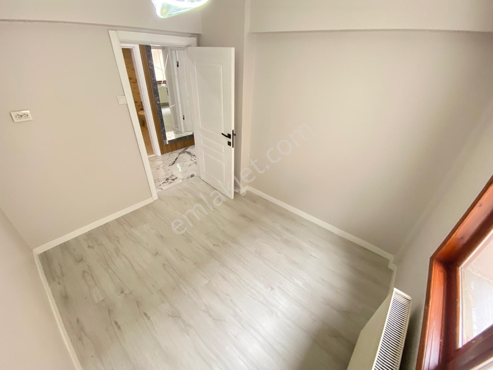 Sincan Tandoğan Mhde Cadde Üzerinde Ara Kat Full+full Yapılı 3+1 Harika Konumda Daire - Görsel 20