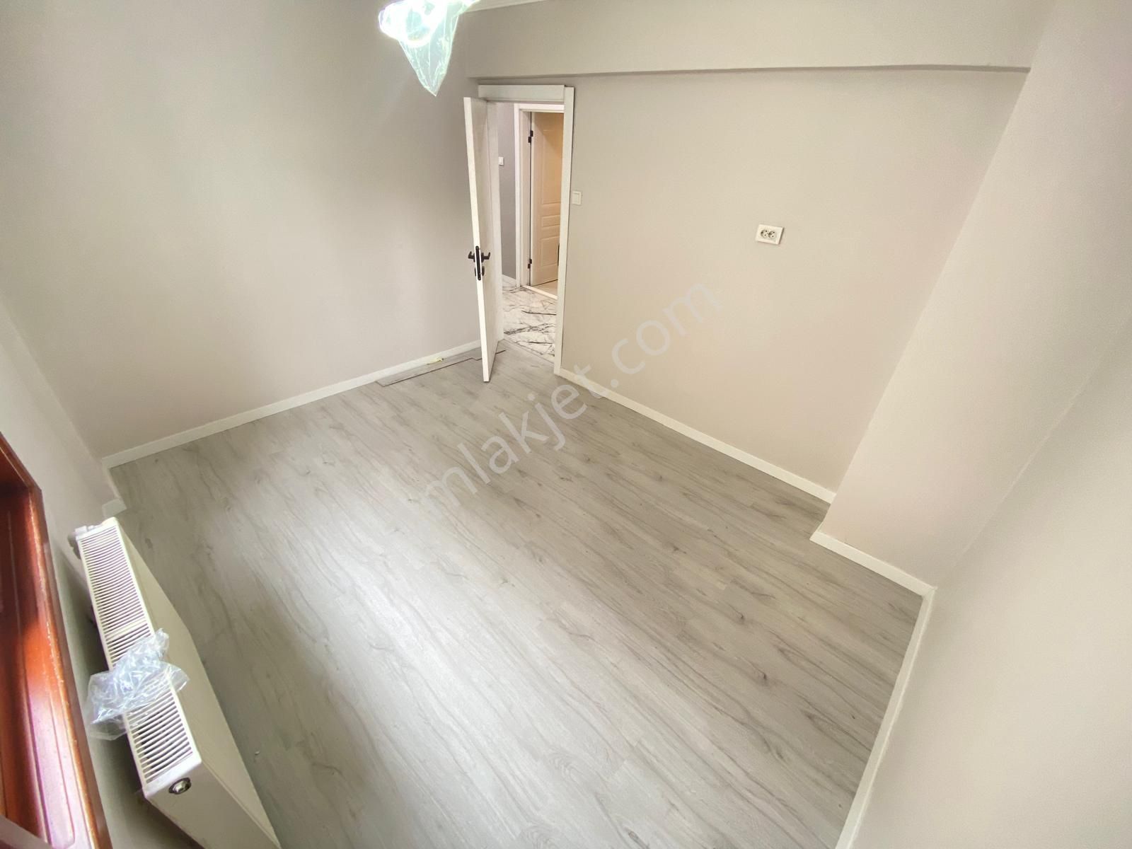 Sincan Tandoğan Mhde Cadde Üzerinde Ara Kat Full+full Yapılı 3+1 Harika Konumda Daire - Görsel 16