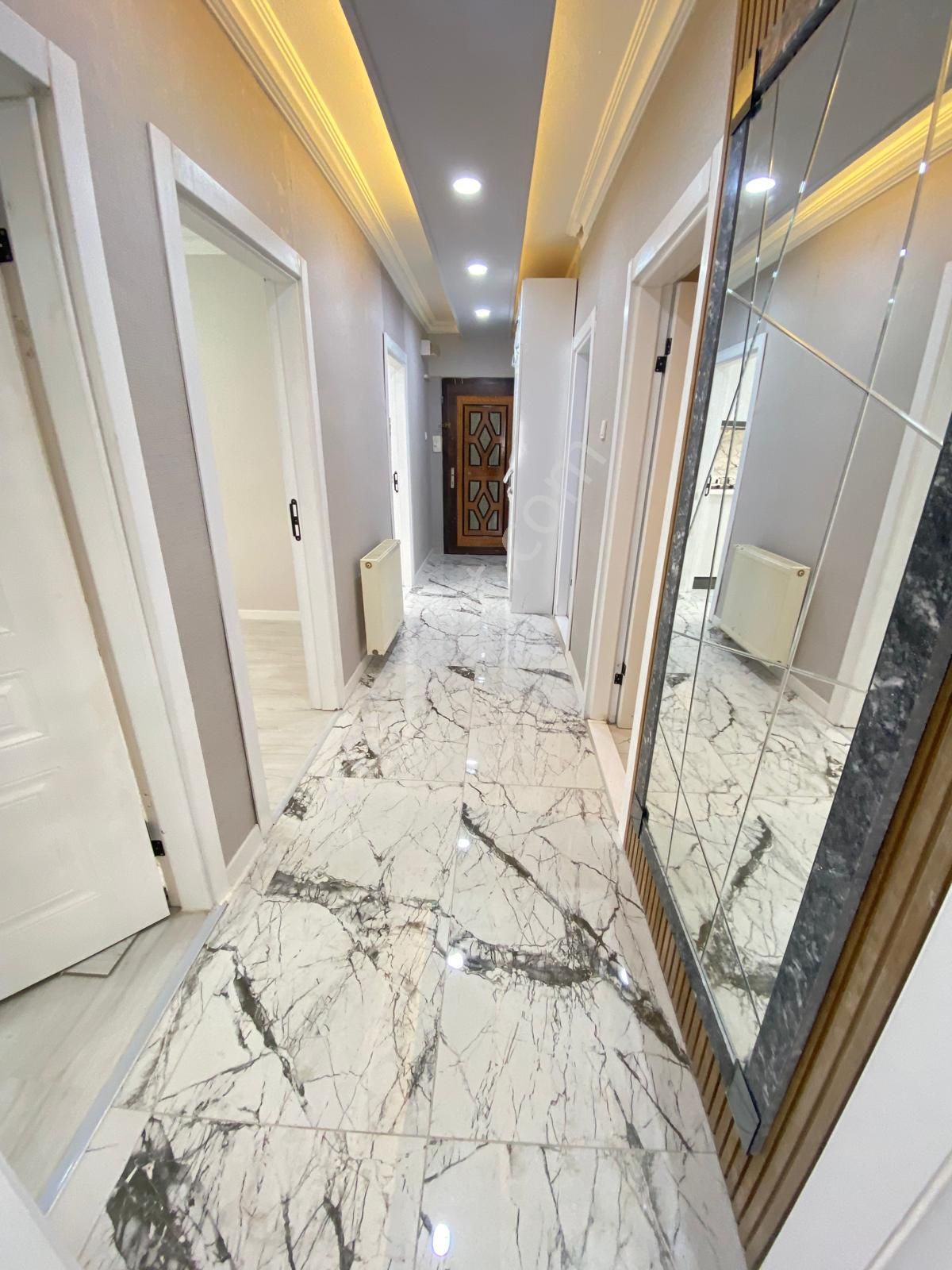 Sincan Tandoğan Mhde Cadde Üzerinde Ara Kat Full+full Yapılı 3+1 Harika Konumda Daire - Görsel 23