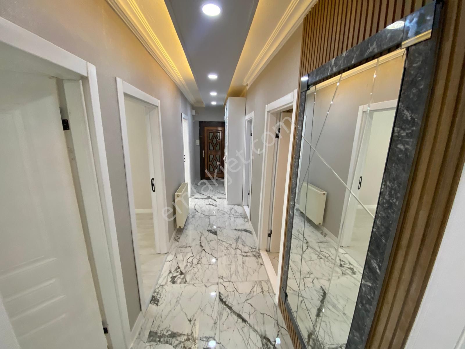 Sincan Tandoğan Mhde Cadde Üzerinde Ara Kat Full+full Yapılı 3+1 Harika Konumda Daire - Görsel 24
