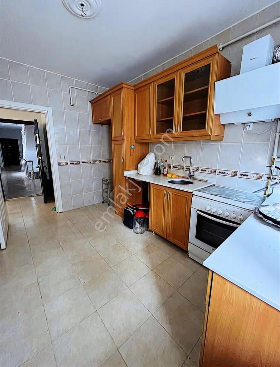 Taşdelen Merkez Park İstanbul Sitesi Geniş 3+1 Kiralık - Görsel 16
