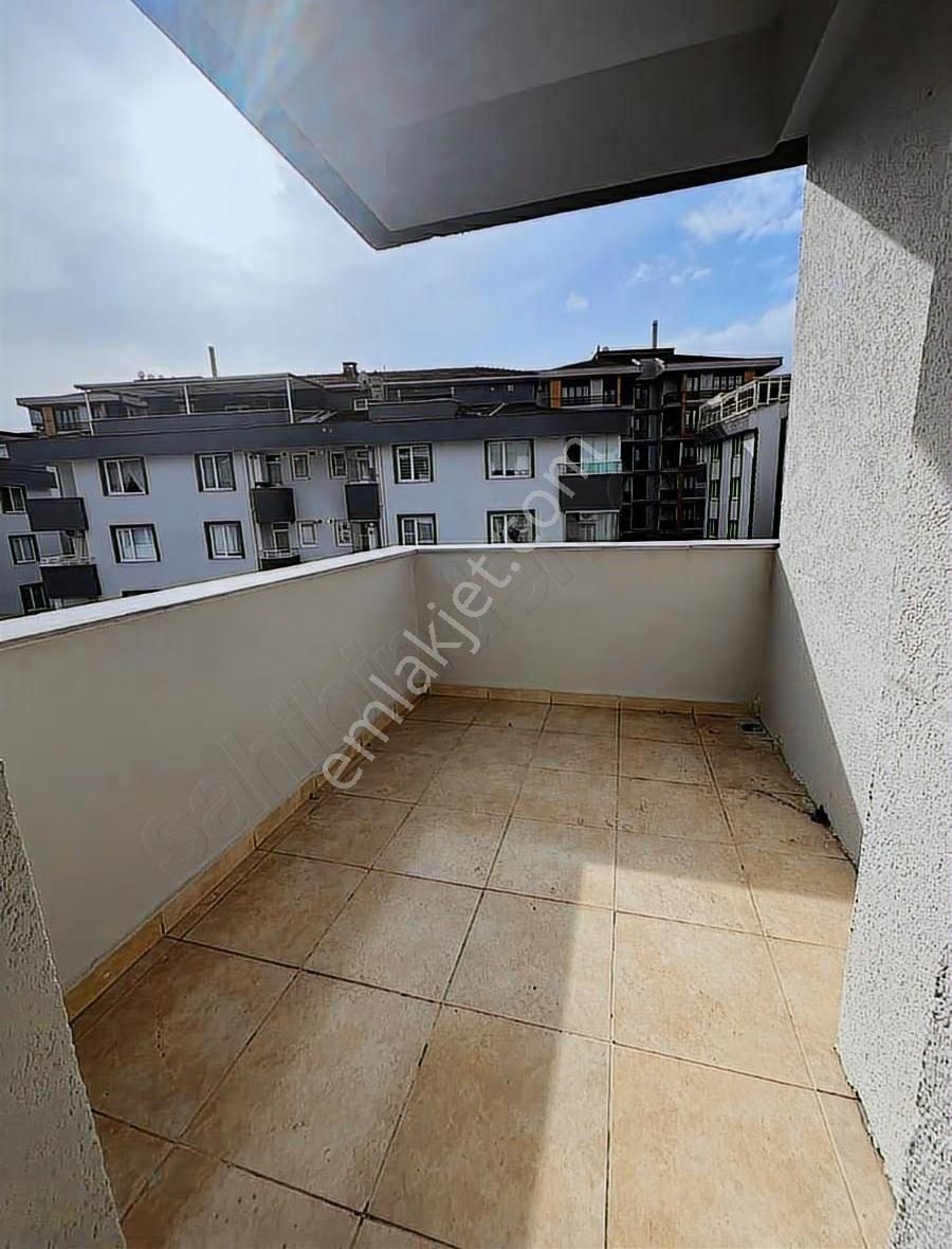 Taşdelen Merkez Park İstanbul Sitesi Geniş 3+1 Kiralık