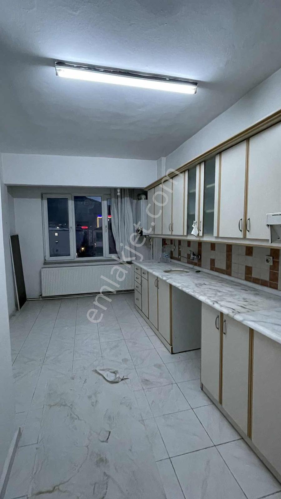 Amasya Ellibeşevler De Kiralık Asansörlü 2+1 Daire - Görsel 15