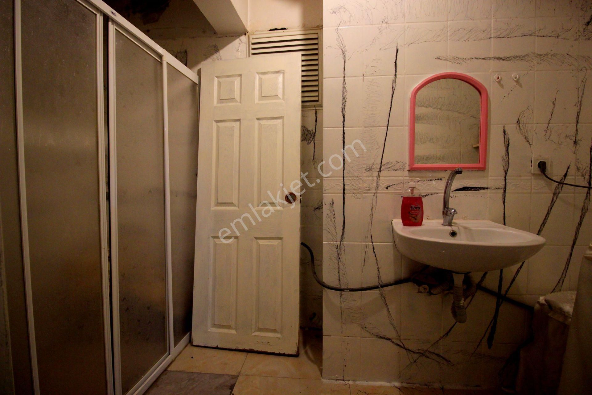 Emre Emlak'tan Topçu'da Arakat Manzaralı Geniş 3+1 Satılık Daire - Görsel 17