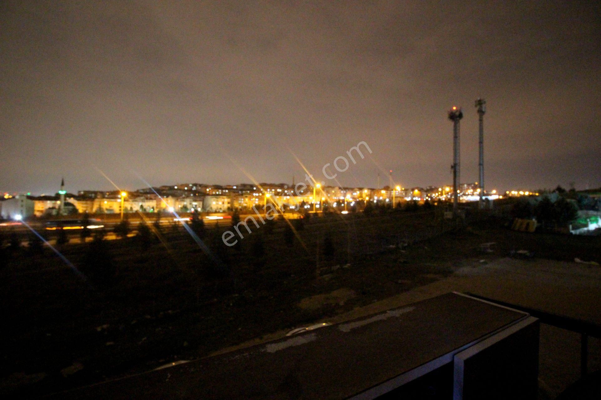 Emre Emlak'tan Topçu'da Arakat Manzaralı Geniş 3+1 Satılık Daire - Görsel 6