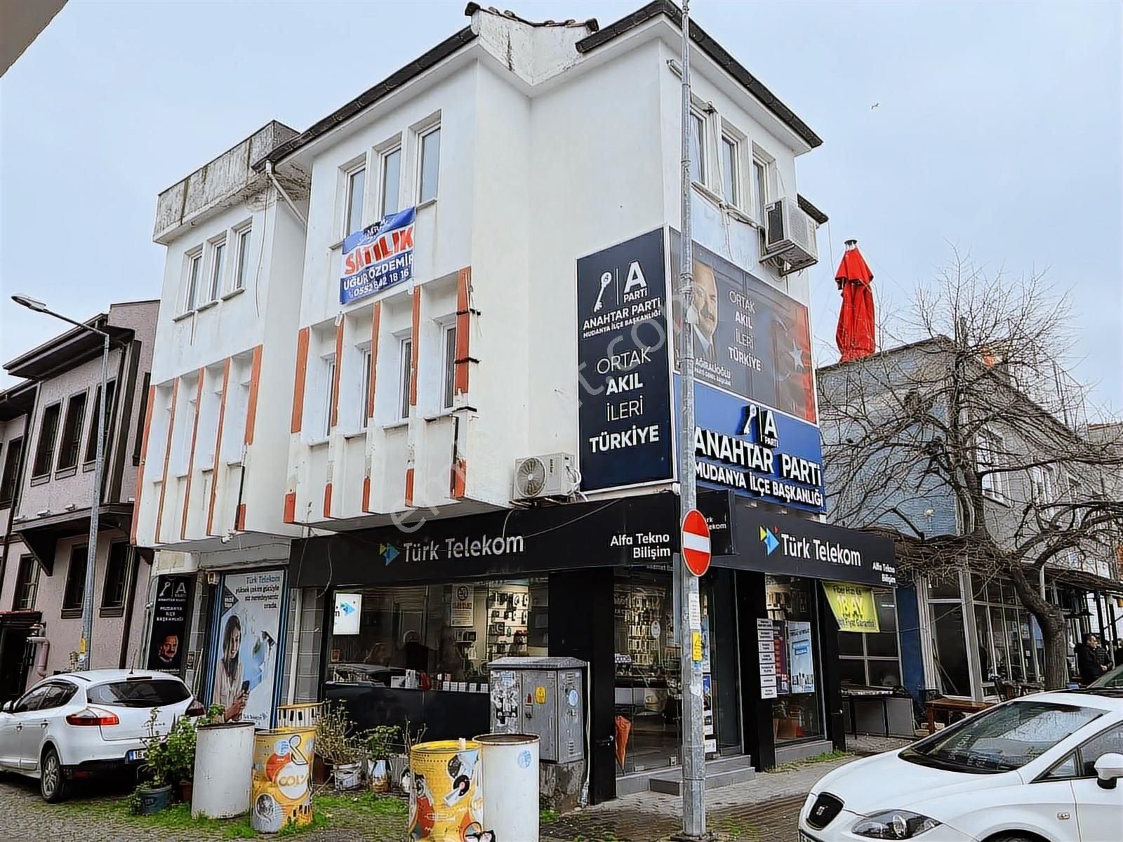 Akram'dan Deniz Manzaralı Caddeye Cephe Fırsat Daire