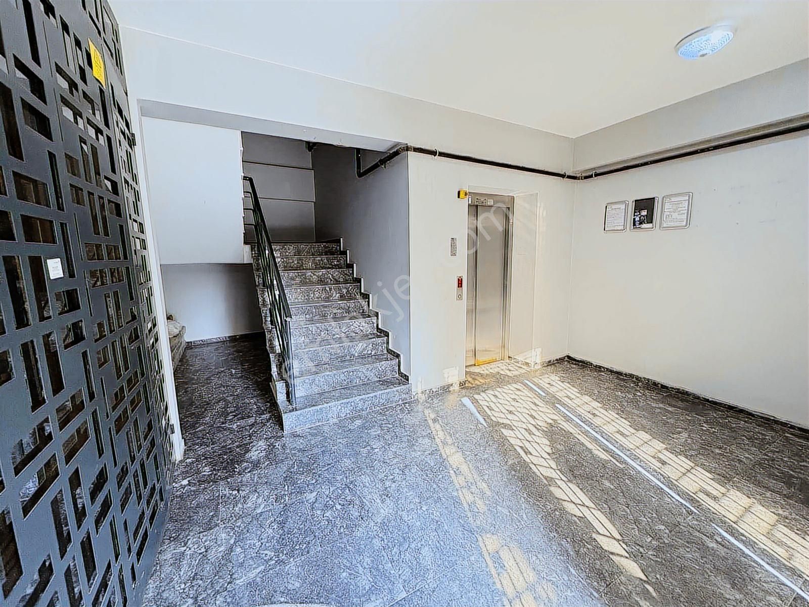 Seyrek Kiralık 1+1 Daire - Görsel 5