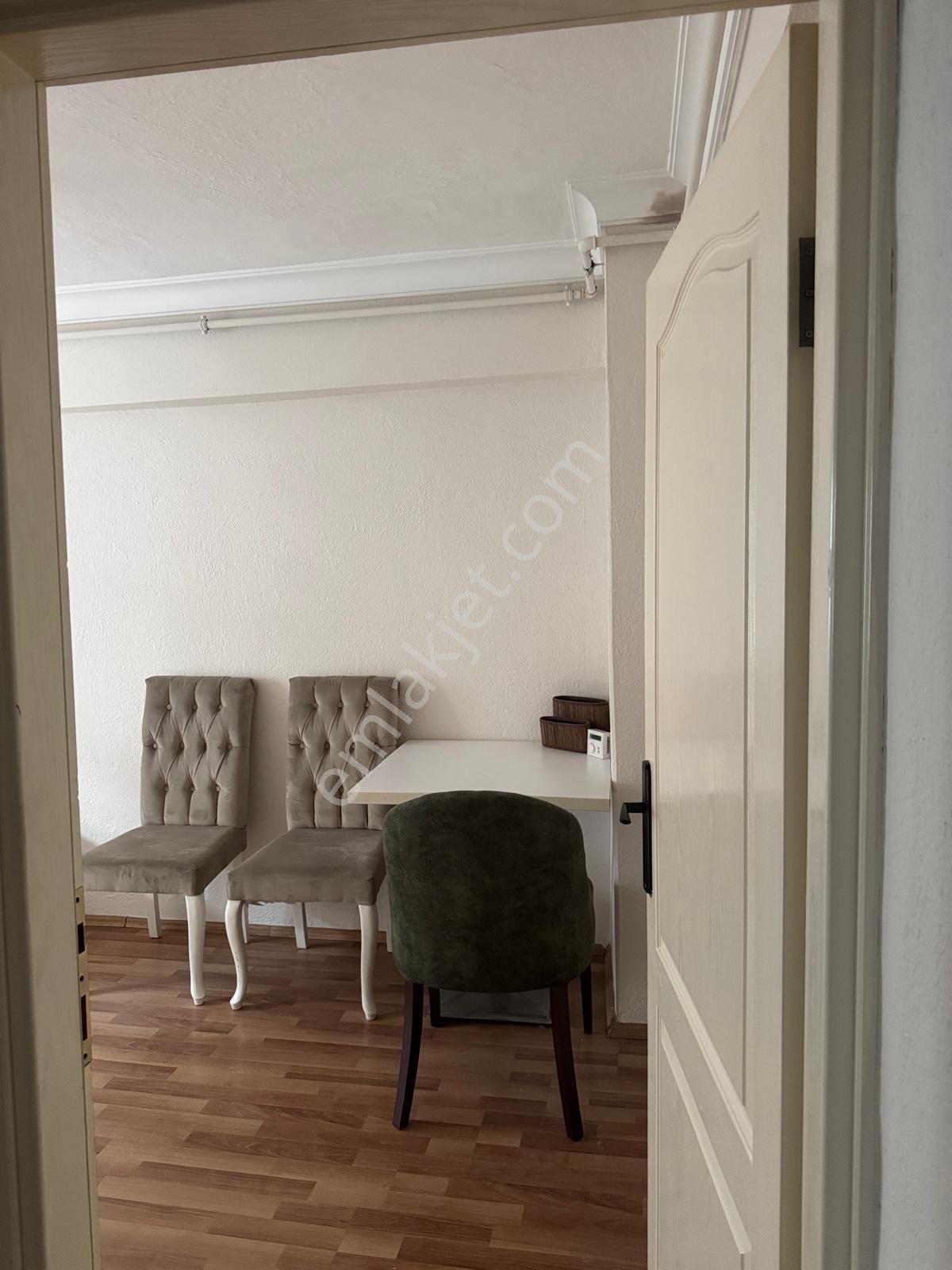 Balçovada Metro Yakını İçi Bakımlı Eşyalı D.gazlı Kiralık 2+1 Daire - Görsel 11