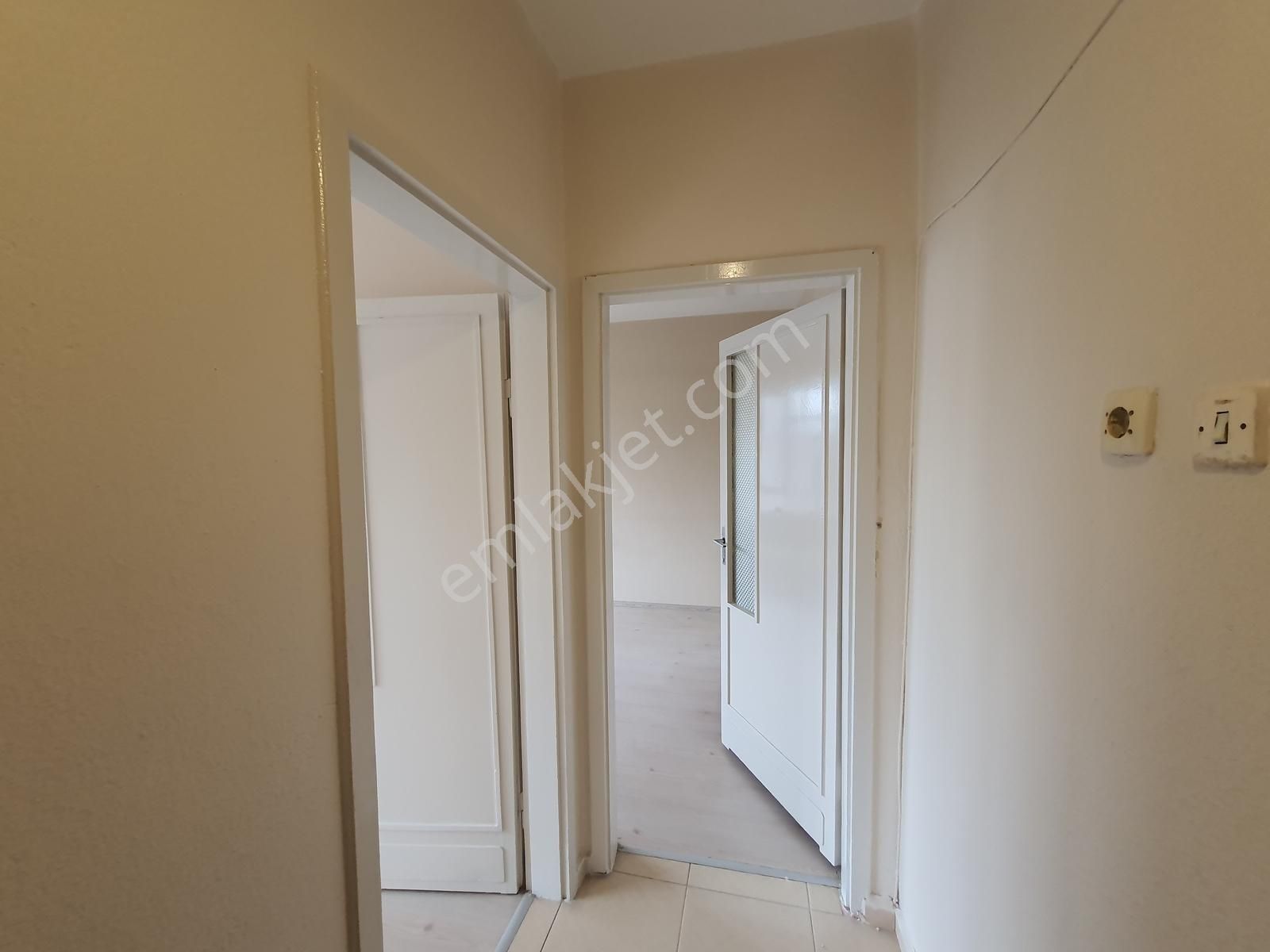 Krunıtyden Milli Zafer İlköğretim Okulu Karşısı 3+1kiralık Daire - Görsel 2