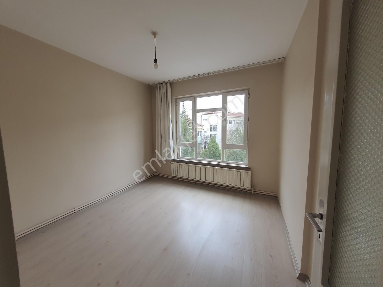 Krunıtyden Milli Zafer İlköğretim Okulu Karşısı 3+1kiralık Daire - Görsel 23