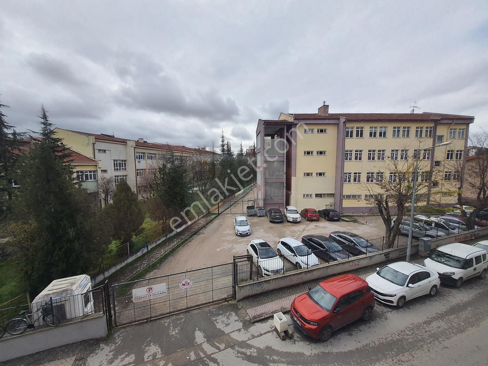 Krunıtyden Milli Zafer İlköğretim Okulu Karşısı 3+1kiralık Daire - Görsel 6