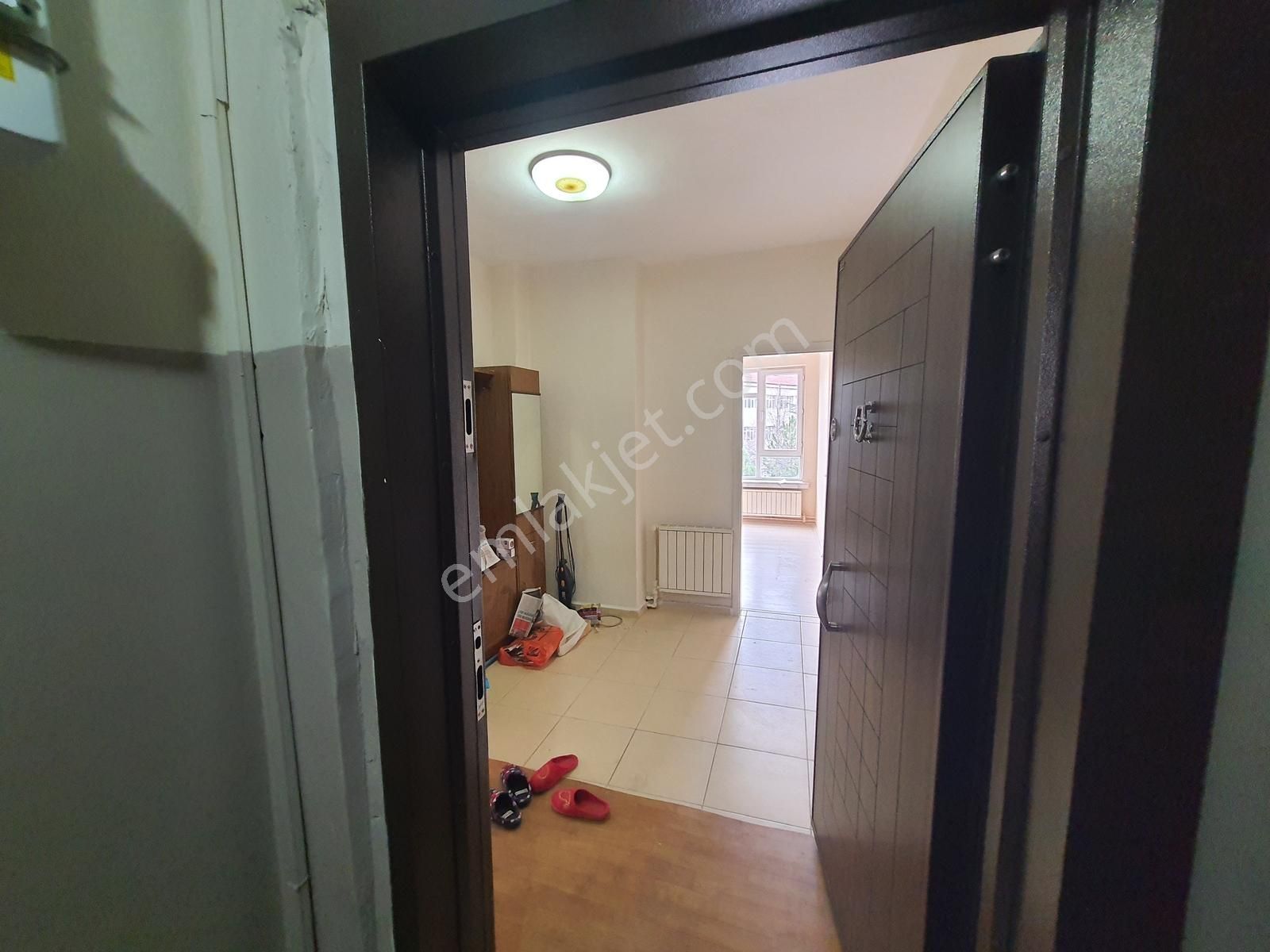Krunıtyden Milli Zafer İlköğretim Okulu Karşısı 3+1kiralık Daire - Görsel 27
