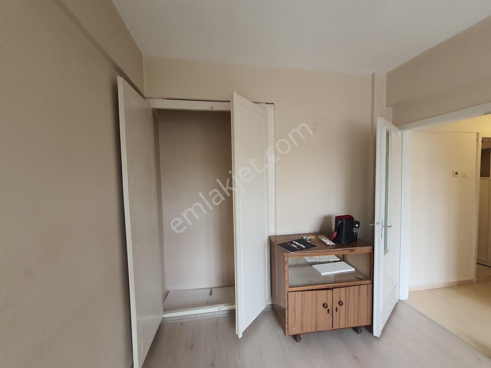 Krunıtyden Milli Zafer İlköğretim Okulu Karşısı 3+1kiralık Daire - Görsel 3