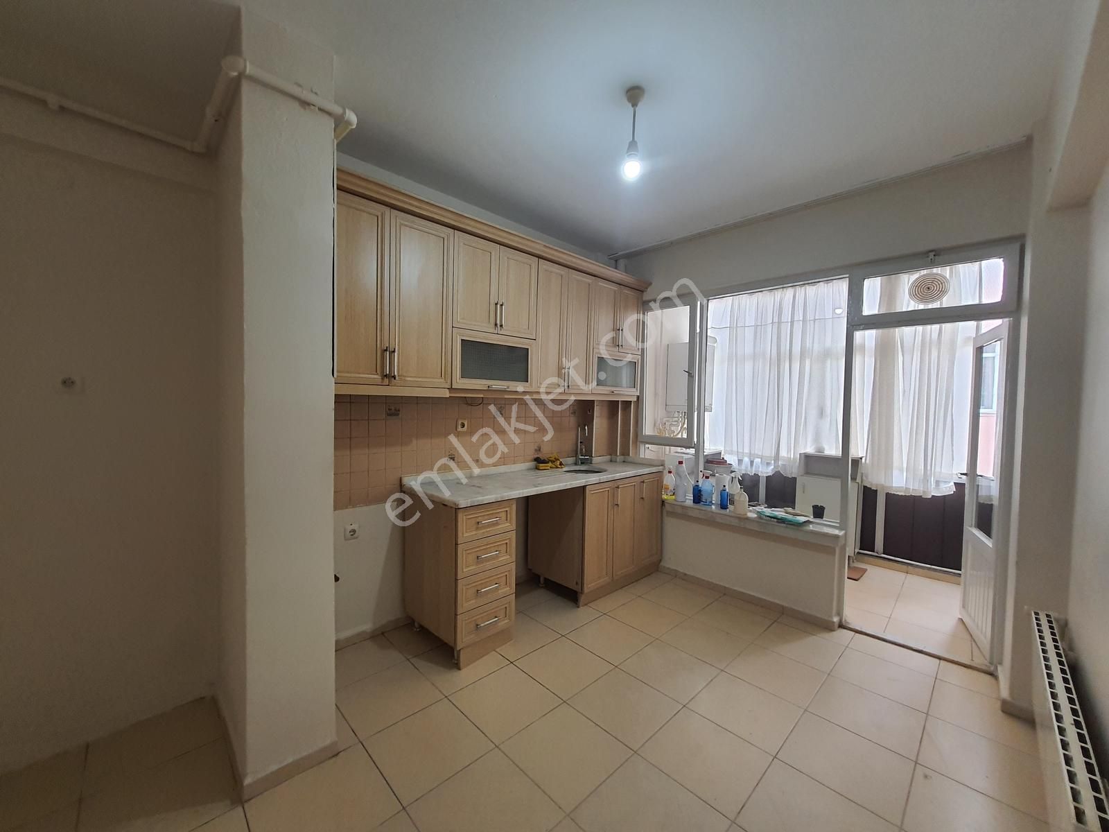 Krunıtyden Milli Zafer İlköğretim Okulu Karşısı 3+1kiralık Daire - Görsel 31