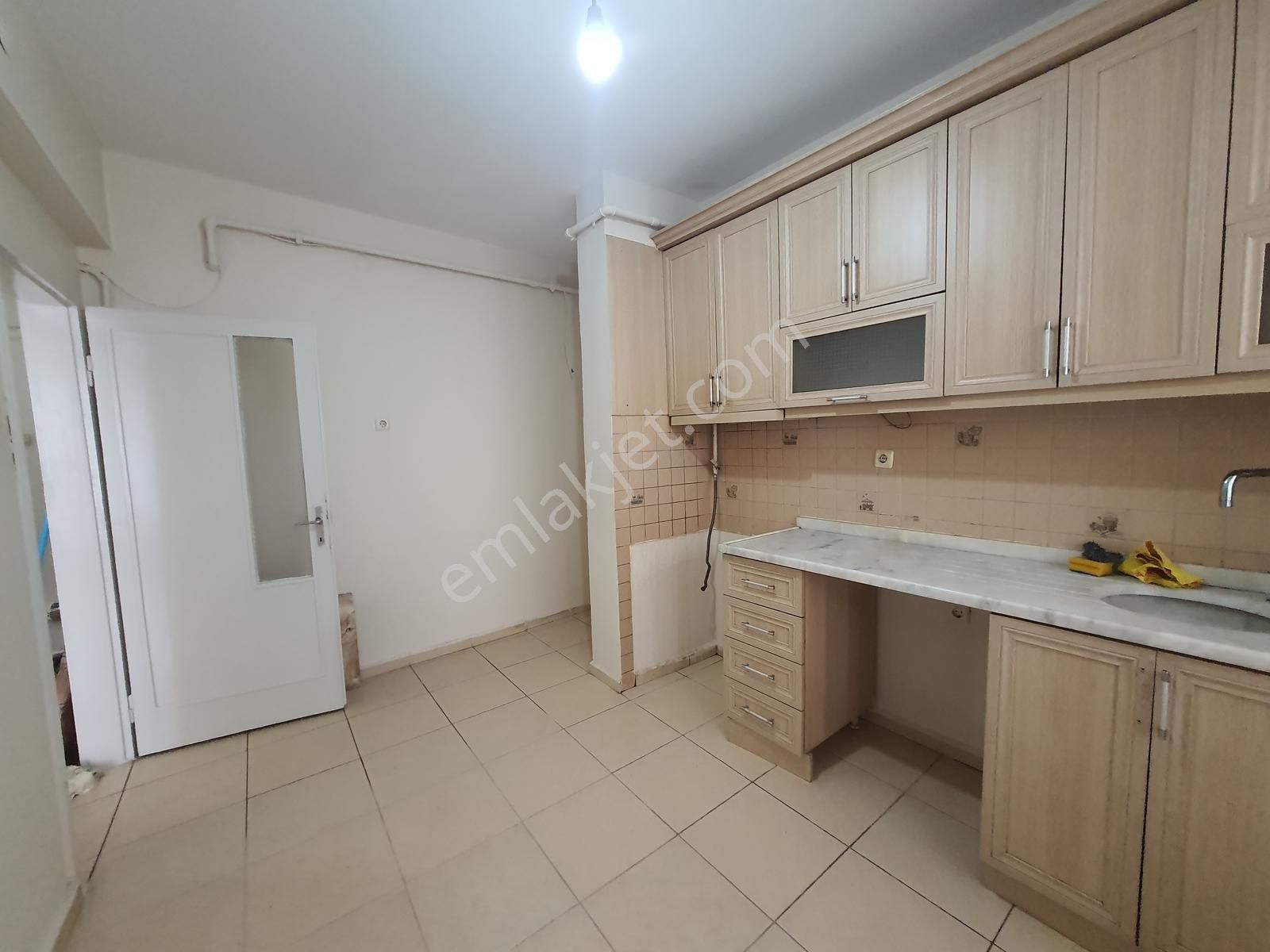 Krunıtyden Milli Zafer İlköğretim Okulu Karşısı 3+1kiralık Daire - Görsel 25