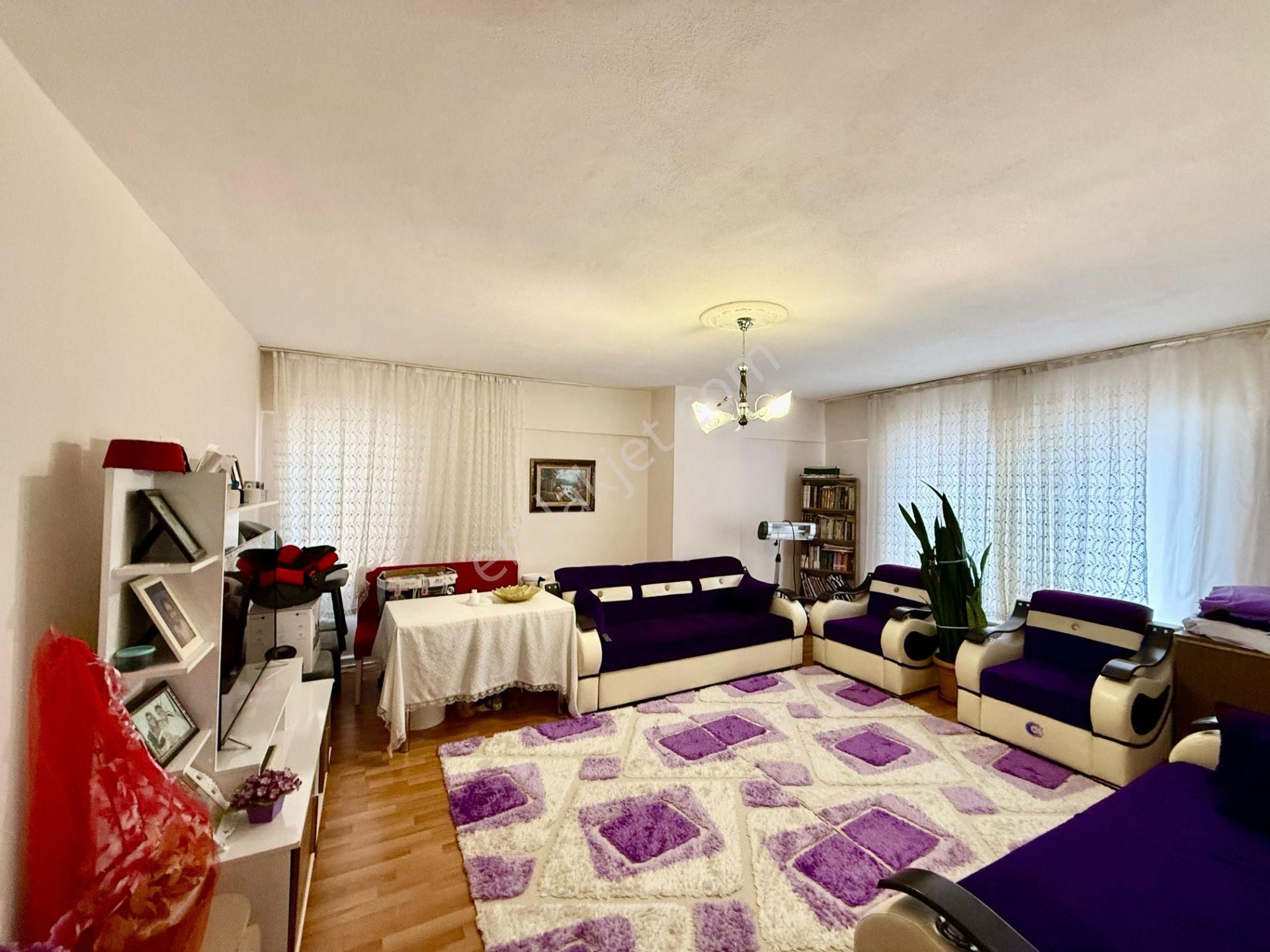 Kalecik Emlak'tan Merkezde 3+1 Orta Kat Ön Cepheli Daire - Görsel 6