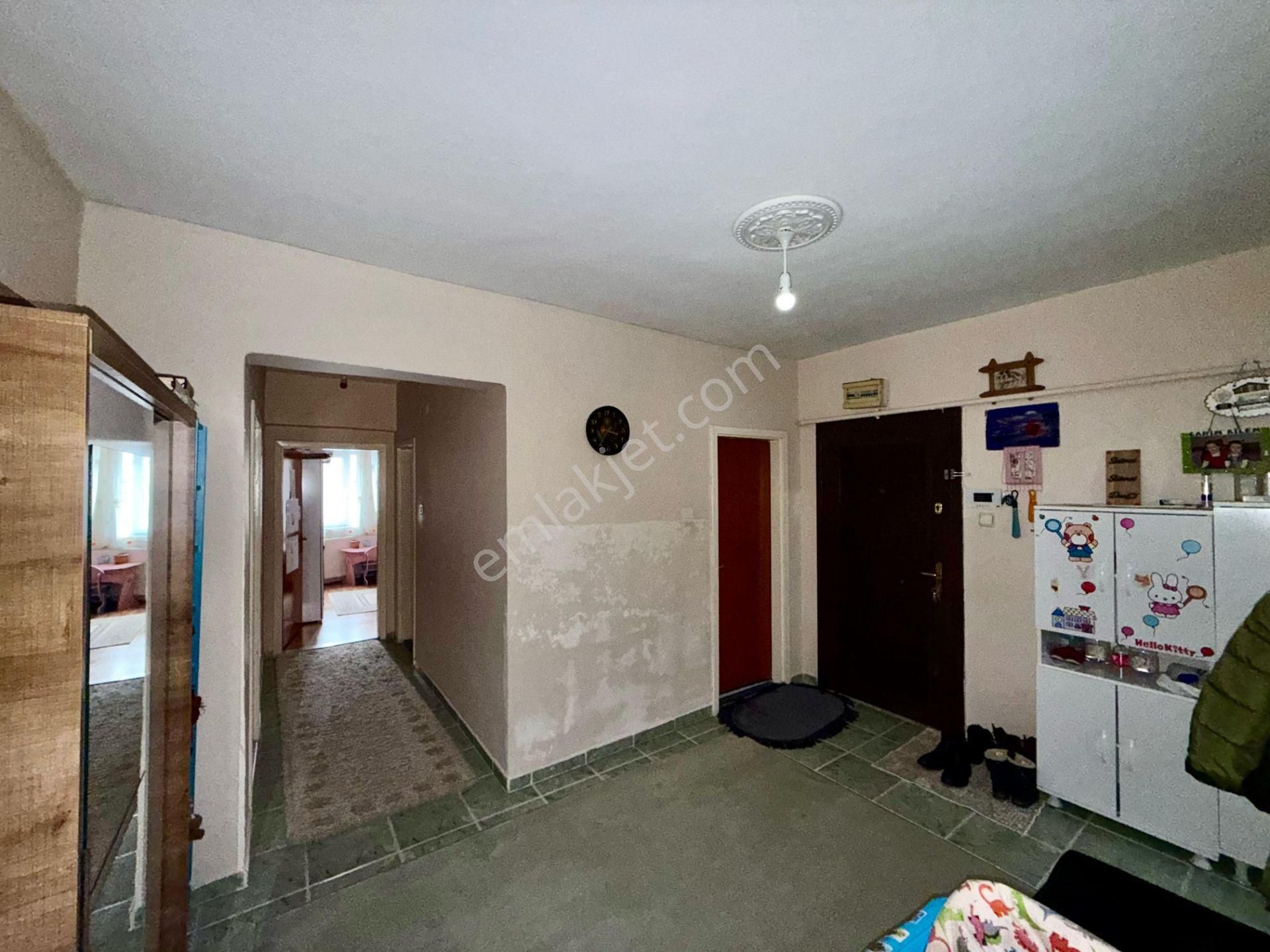 Kalecik Emlak'tan Merkezde 3+1 Orta Kat Ön Cepheli Daire - Görsel 15