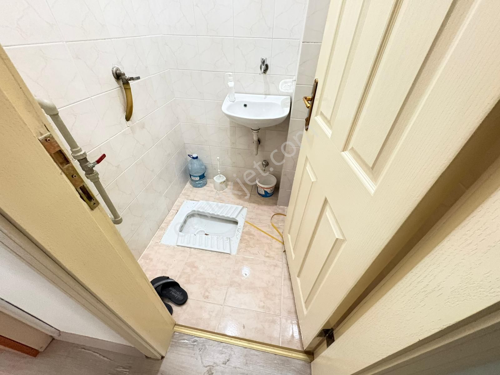 Göral Emlakdan Öveçler Vadisi Manzaralı Çetin Emeç Yakını 6+1 - Görsel 16