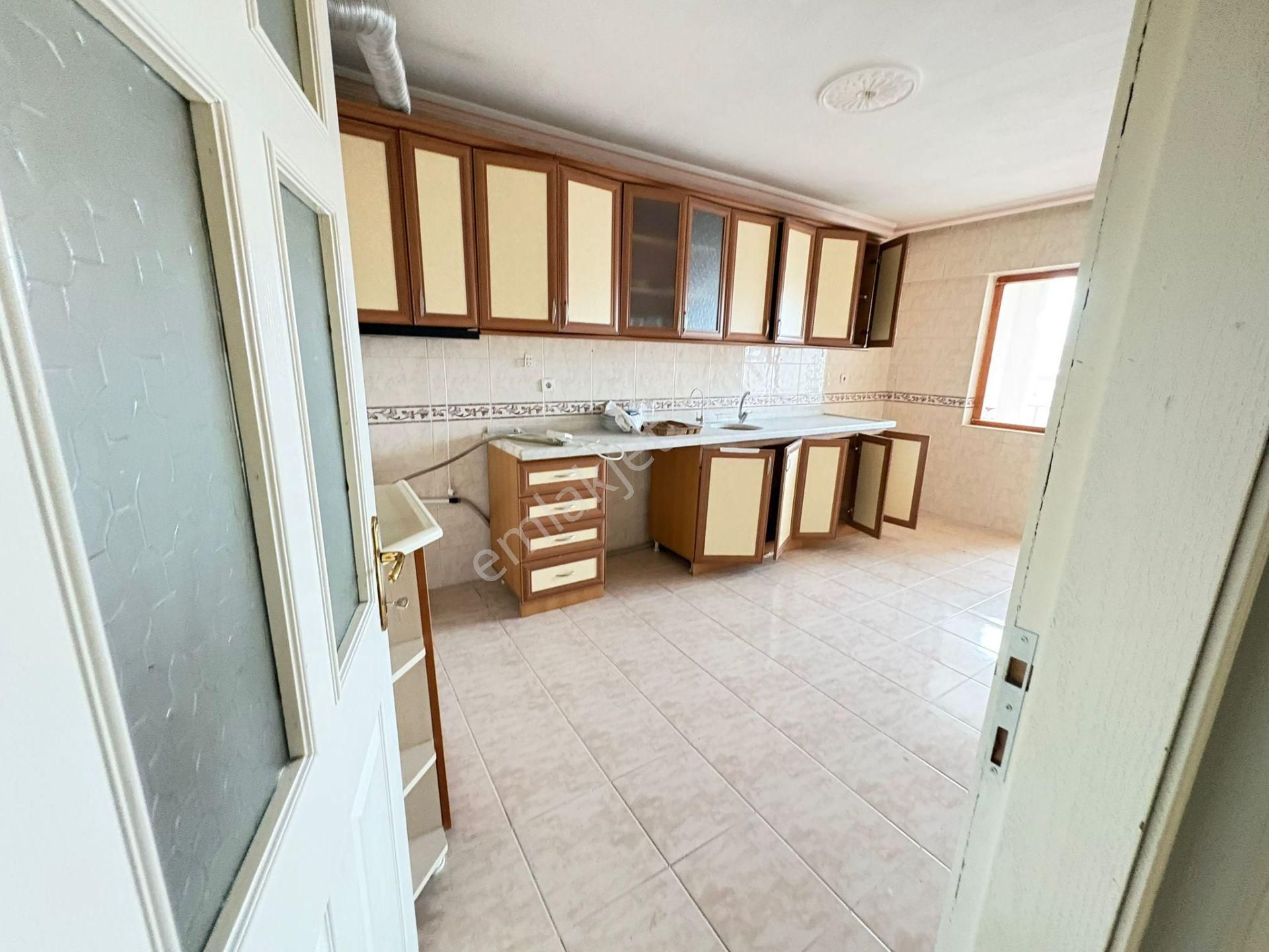 Göral Emlakdan Öveçler Vadisi Manzaralı Çetin Emeç Yakını 6+1 - Görsel 32