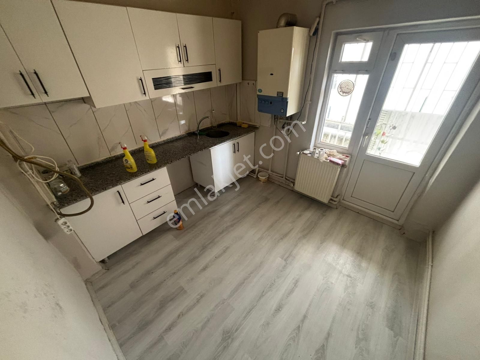 Akşemsettin Mahallesinde 3+1 Bağımsız Yüksek Giriş Daire!!