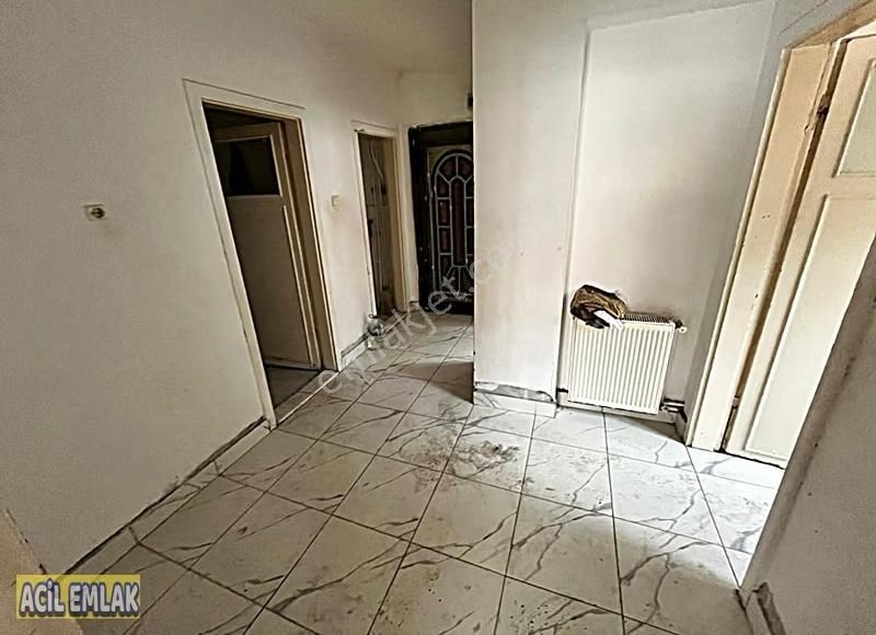 Acil Emlaktan Cepheleri Açık Adalı Sokakda Satılık Daire - Görsel 3