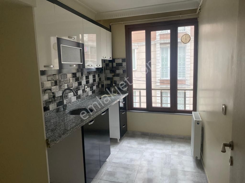 İstanbul House'dan Esenyurt'ta Genç Binada 2+1 Ara Kat Daire - Görsel 8