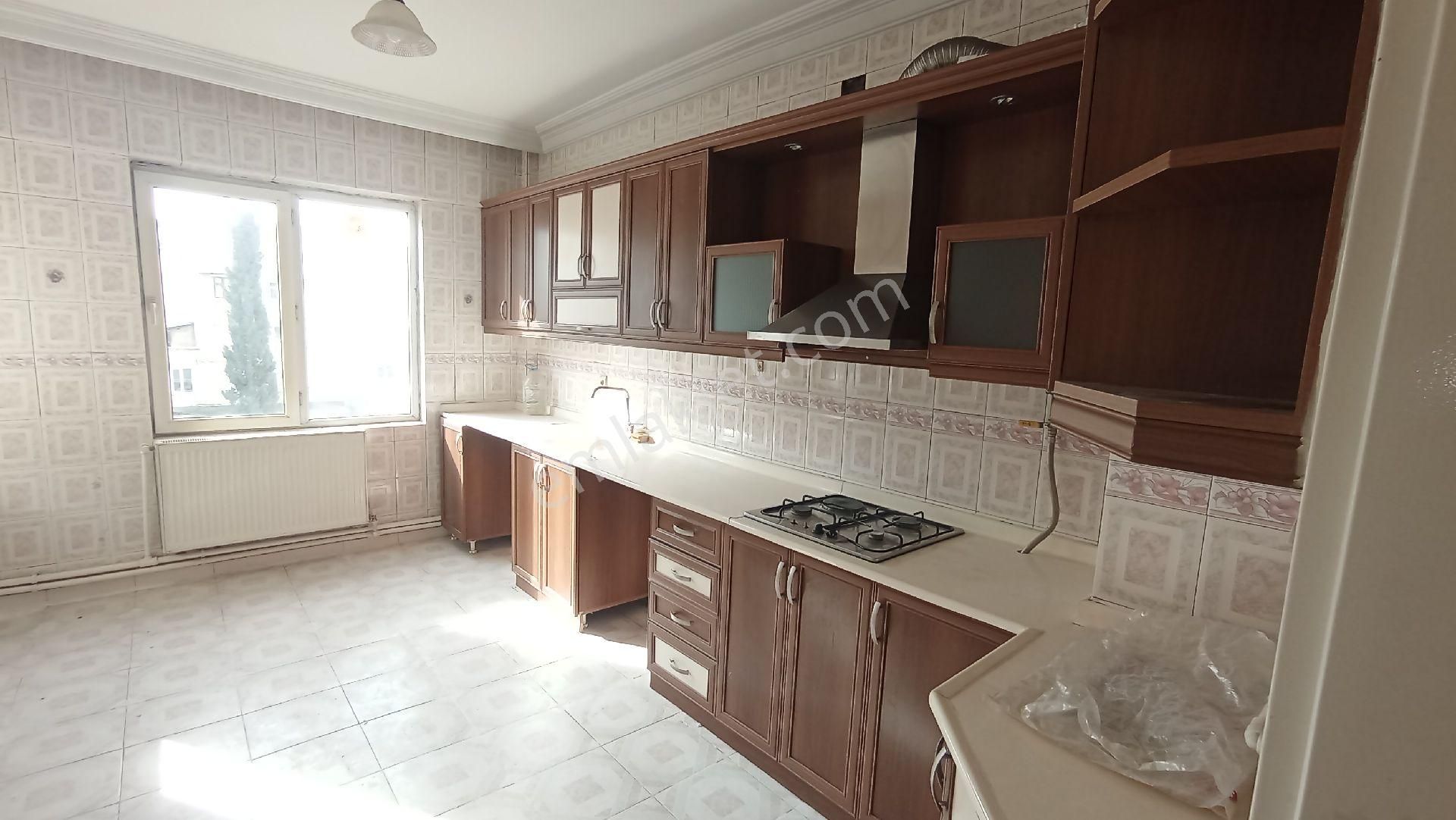 Kolejtepe Mahlesinde Asansörlü 3+1 Daire - Görsel 4