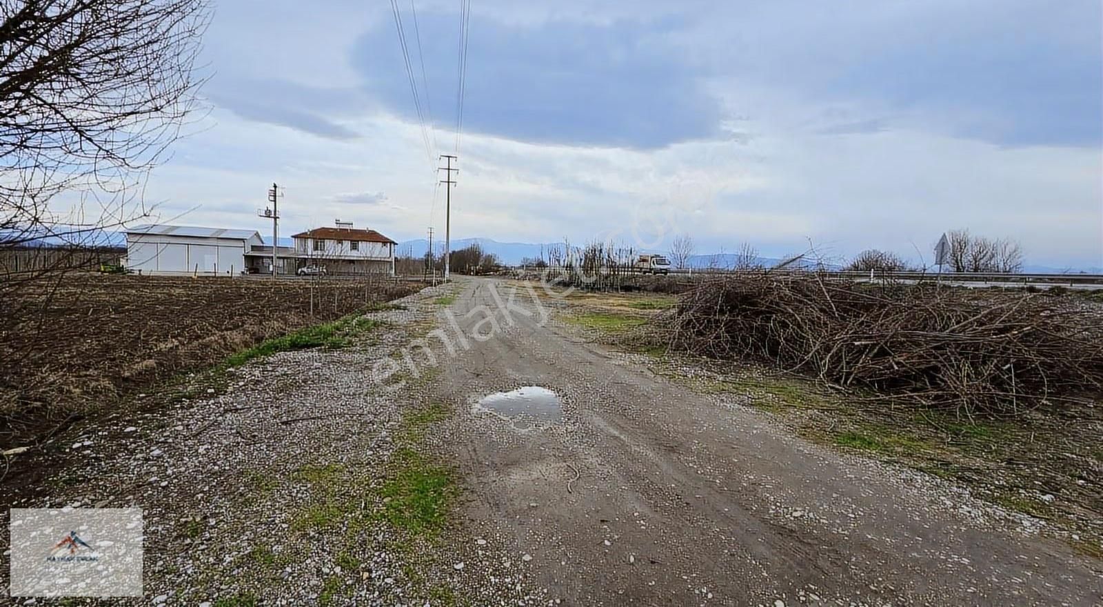Kuzuluk Ana Yol Üzeri Elektrik Su Yol Satılık Kupon Arazi - Görsel 2