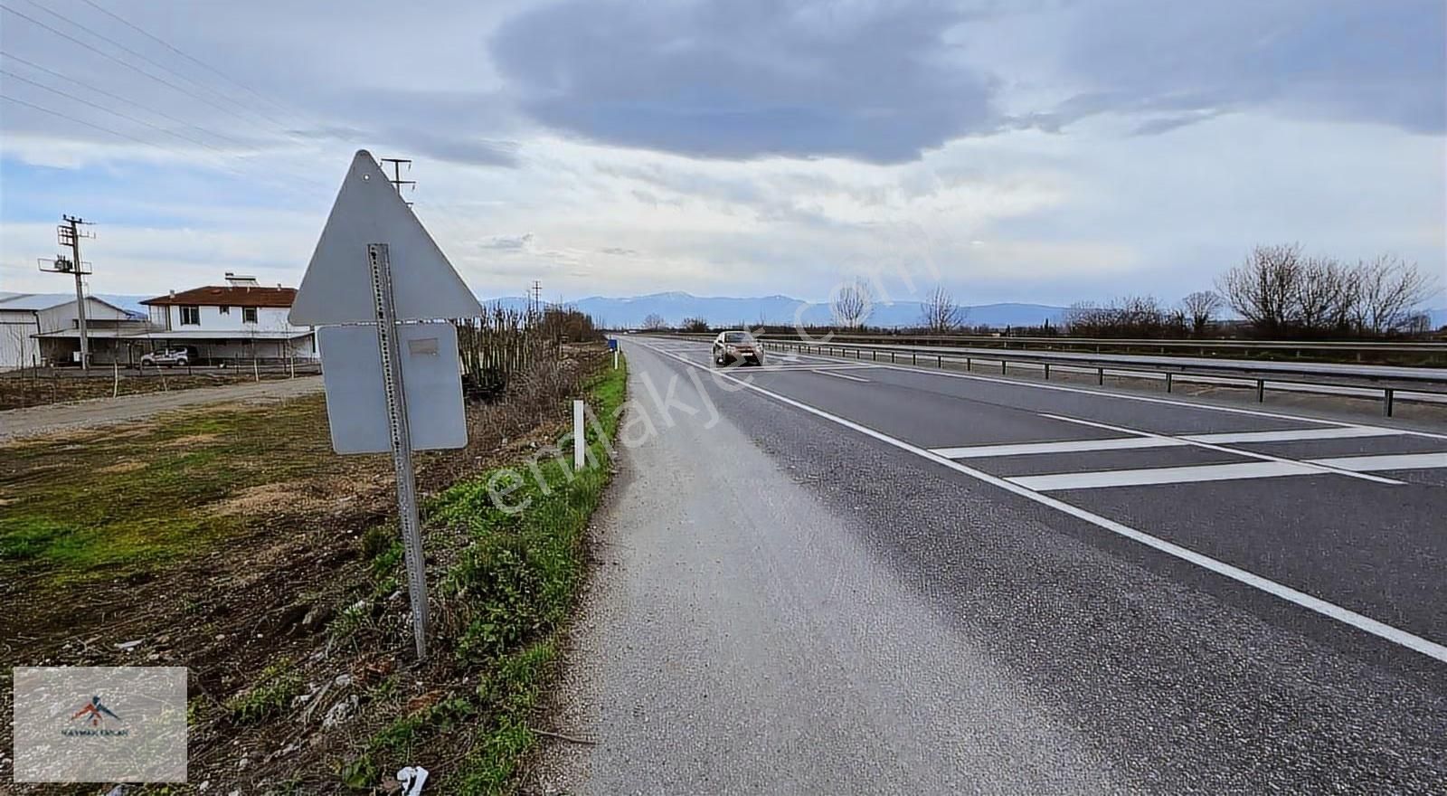 Kuzuluk Ana Yol Üzeri Elektrik Su Yol Satılık Kupon Arazi - Görsel 4