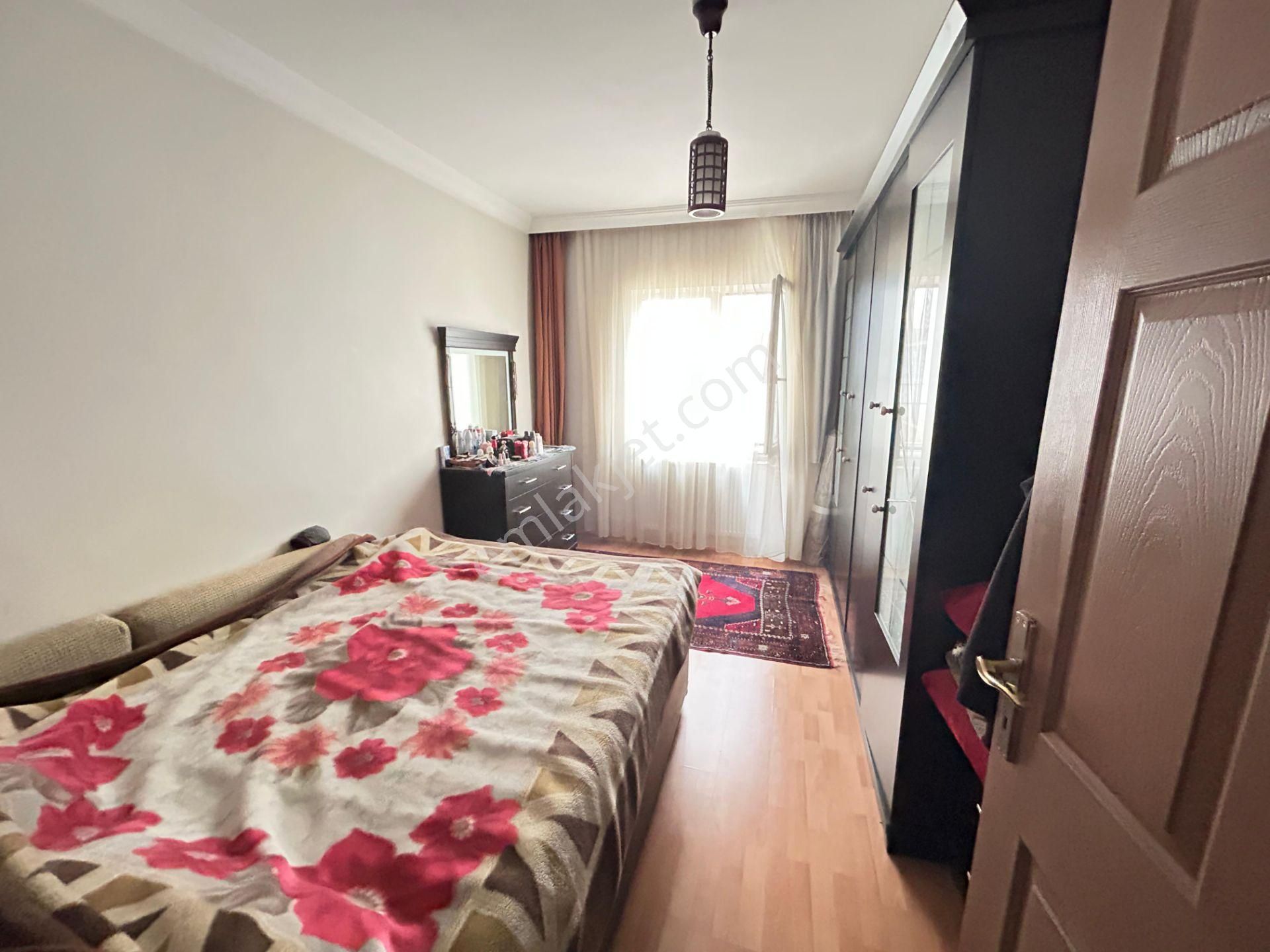 Taner'den Dikmen Sokullu'da 3+1 Katta Bağımsız İçi Yapılı Bakımlı Daire - Görsel 9