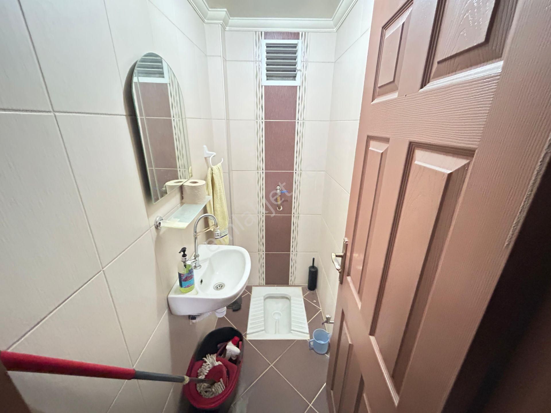 Taner'den Dikmen Sokullu'da 3+1 Katta Bağımsız İçi Yapılı Bakımlı Daire - Görsel 14